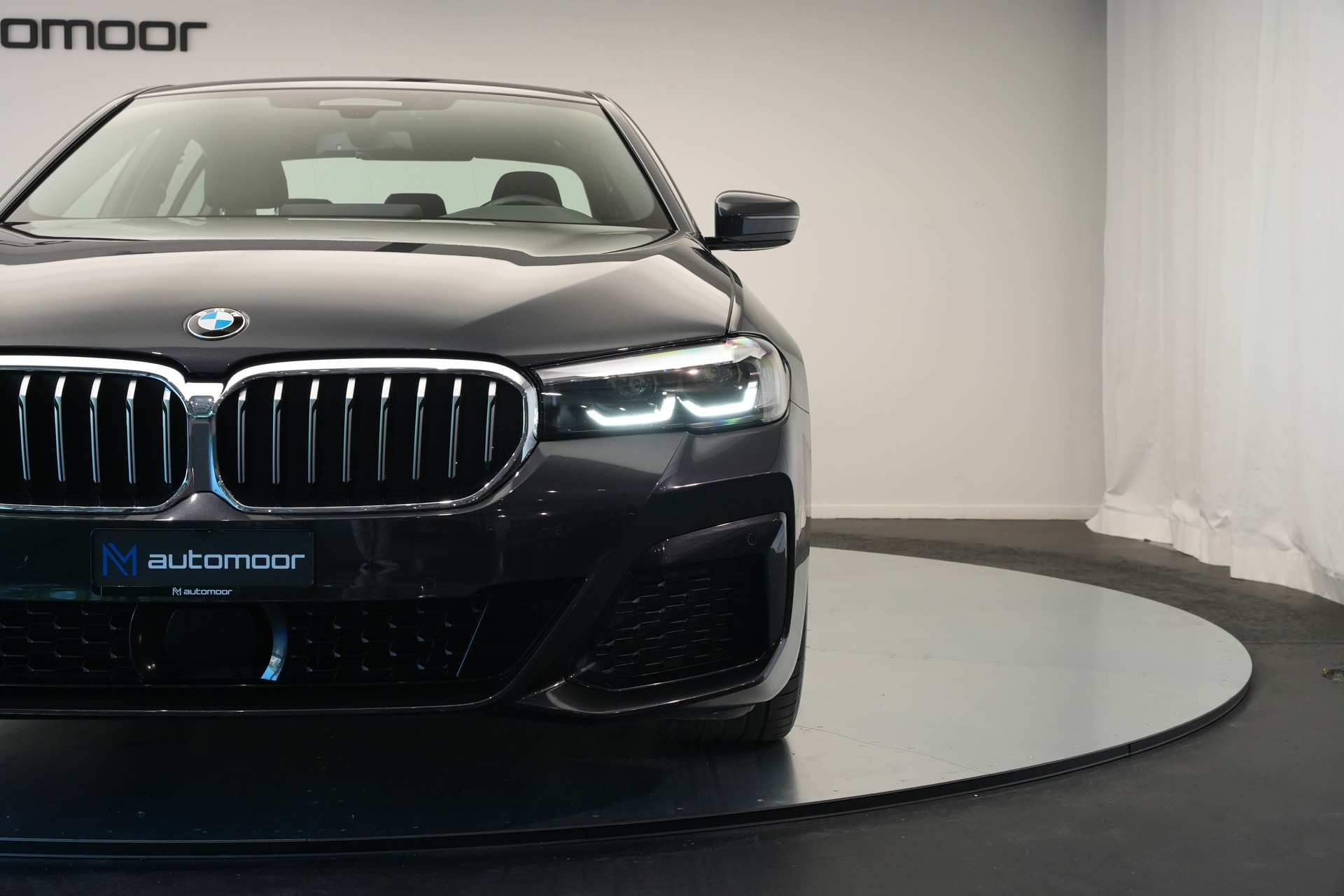 BMW 530d xDrive 48V M Sport Steptronic *AHK*-image-31