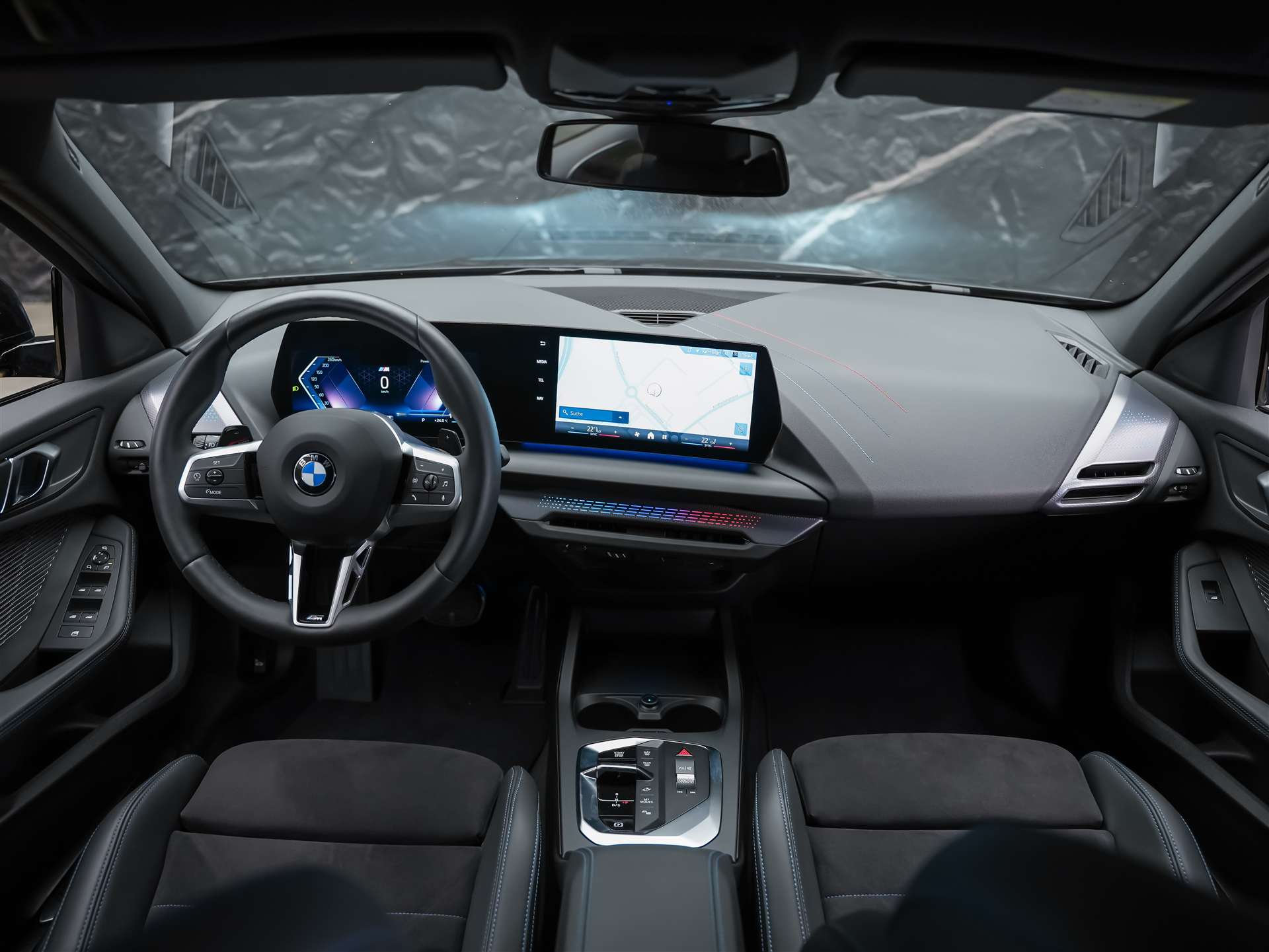 BMW 120 M Sport Steptronic *NEUES MODEL*Abstandsregler*Sitzheizung*-image-16