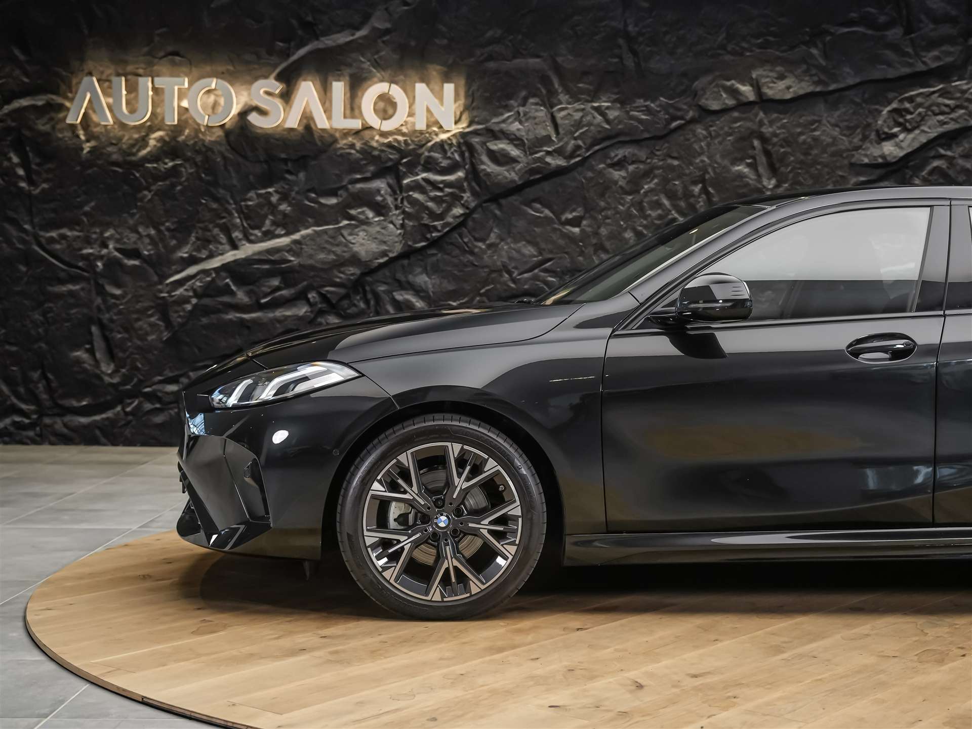 BMW 120 M Sport Steptronic *NEUES MODEL*Abstandsregler*Sitzheizung*-image-13