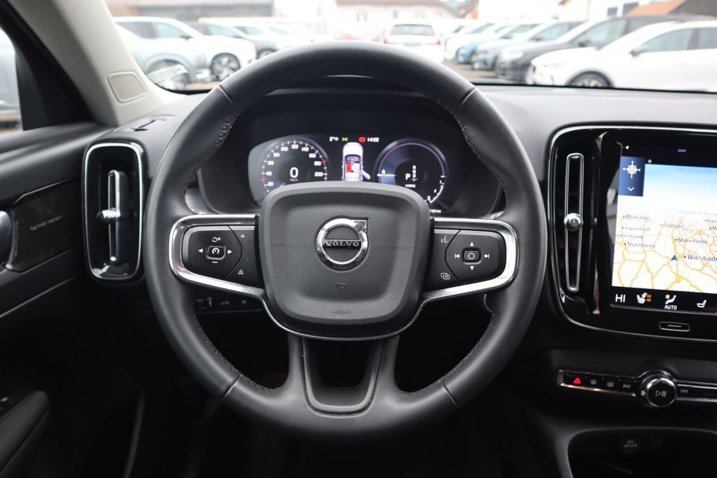 VOLVO XC40 T4 PHEV Core DCT-image-10