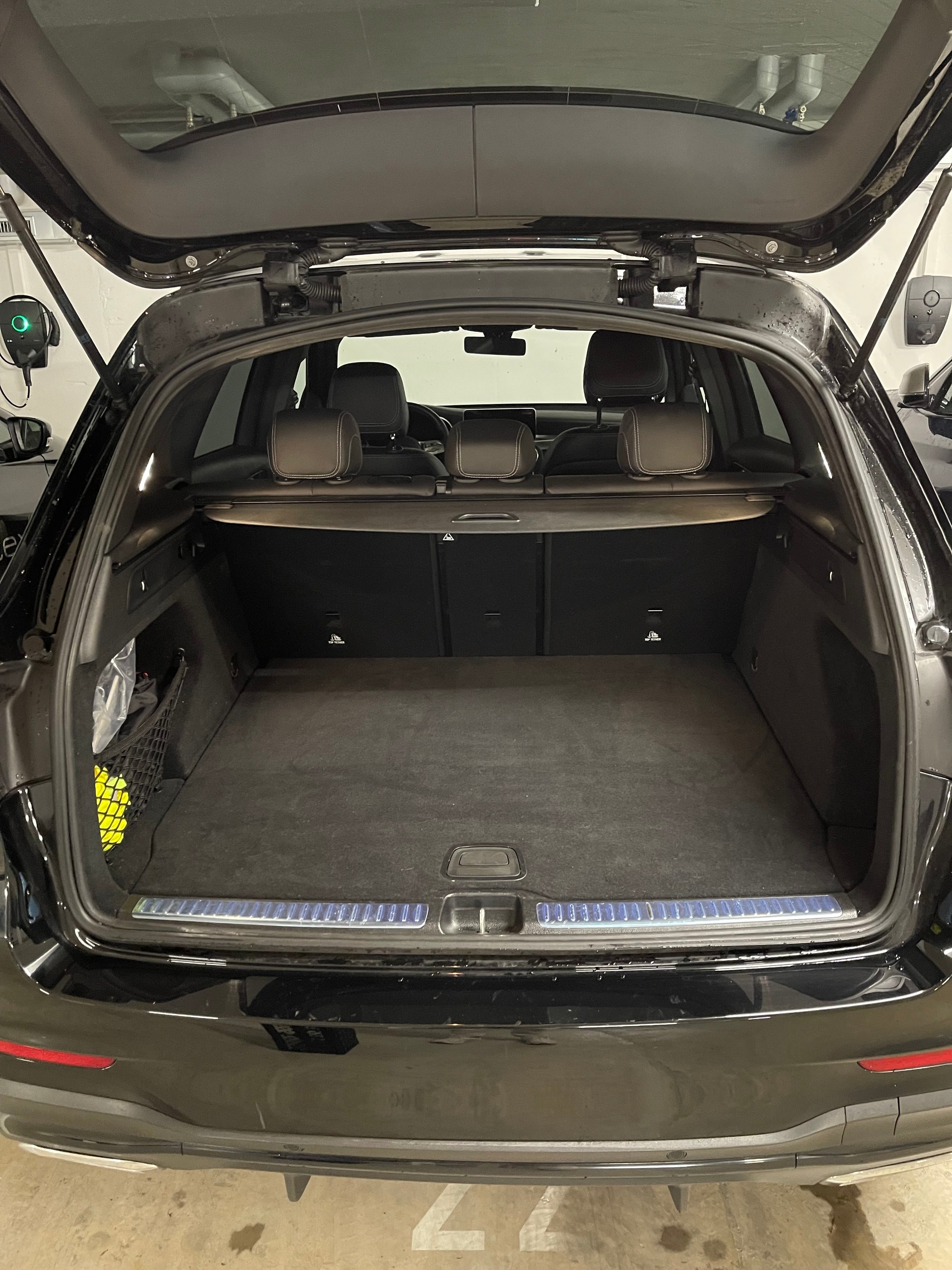 MERCEDES-BENZ GLC 200 AMG Line 4Matic 9G-Tronic-image-12