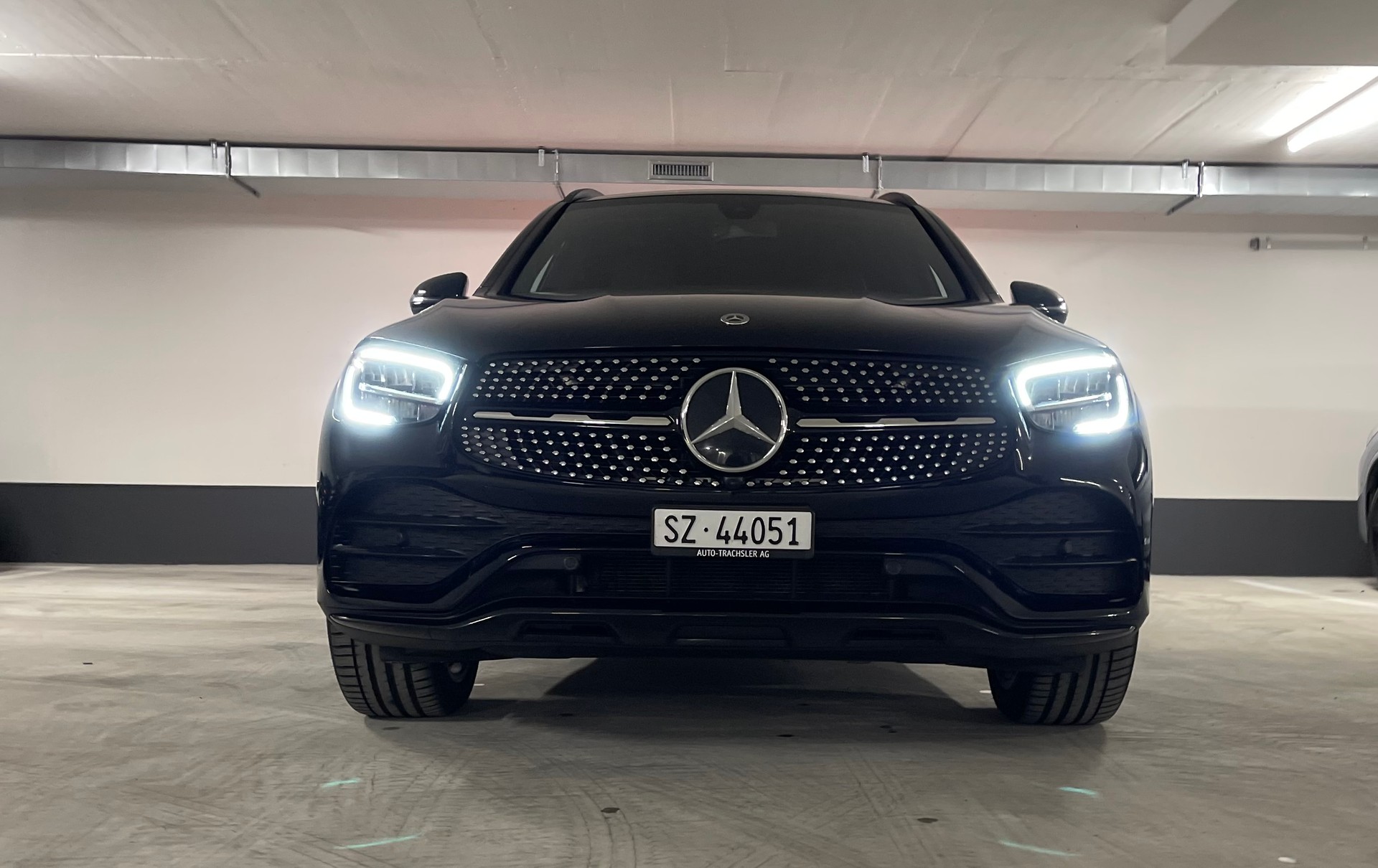 MERCEDES-BENZ GLC 200 AMG Line 4Matic 9G-Tronic-image-1