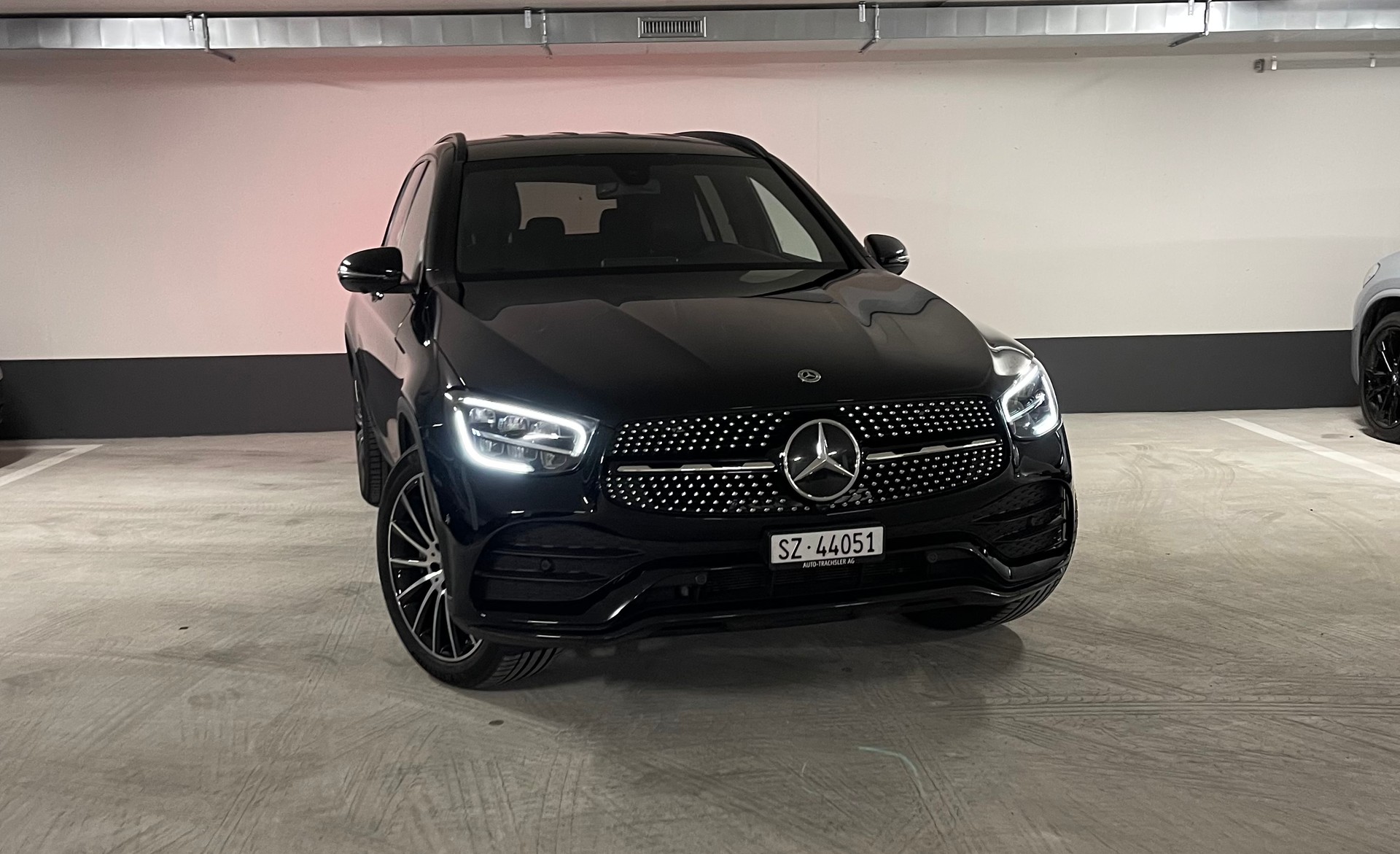 MERCEDES-BENZ GLC 200 AMG Line 4Matic 9G-Tronic
