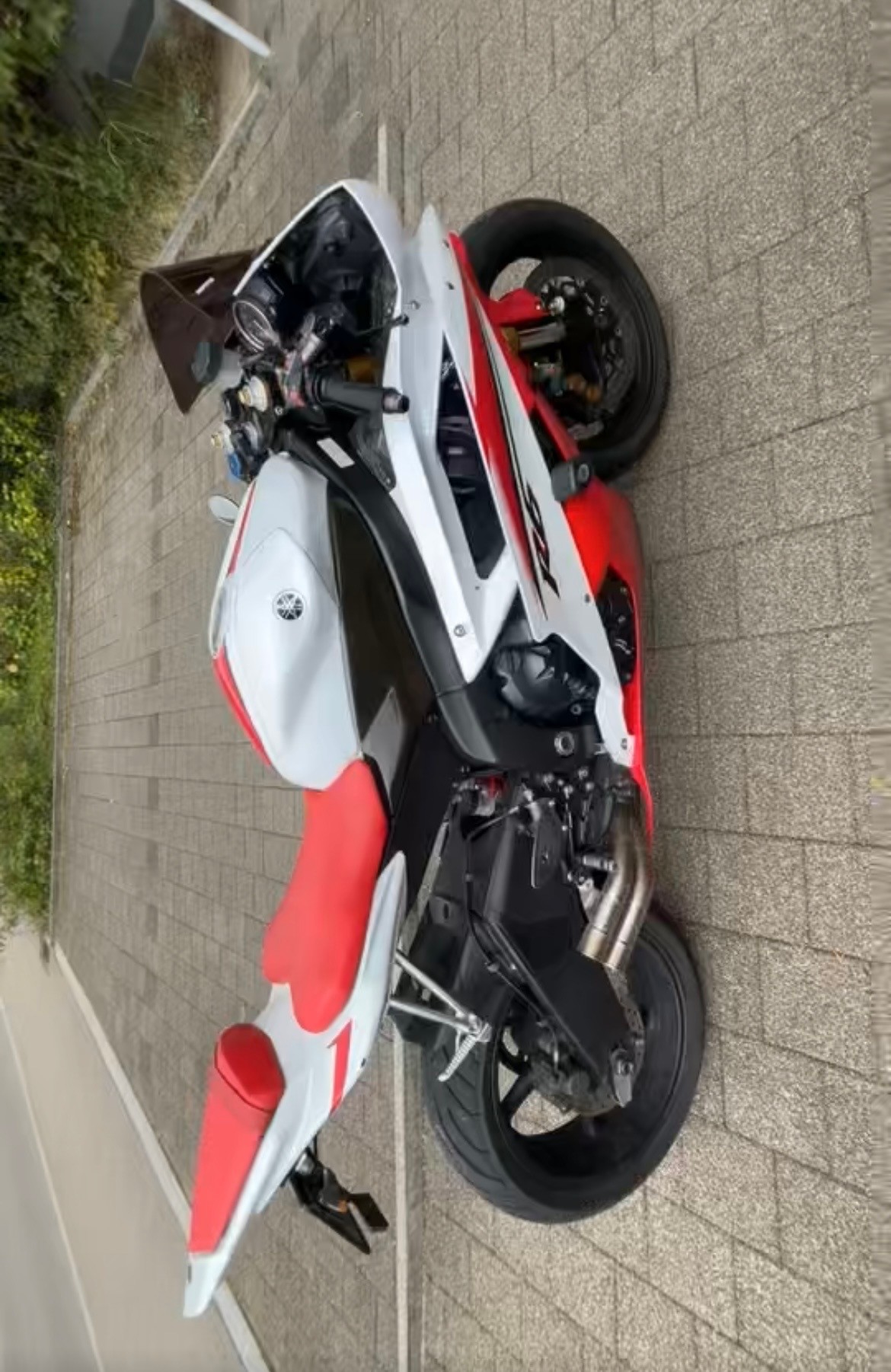 YAMAHA YZF-R6 (25kW)-image-1