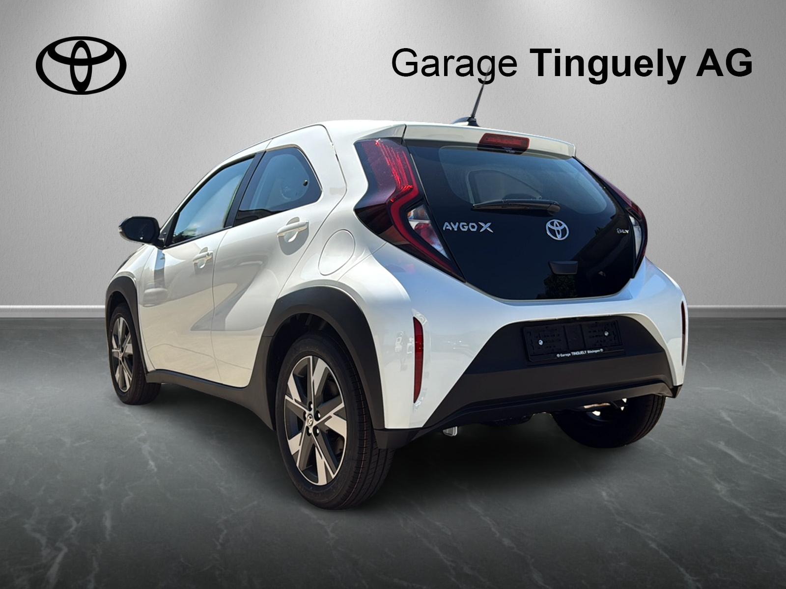 TOYOTA Aygo X 1.5 VVT-i HSD Comfort-image-5