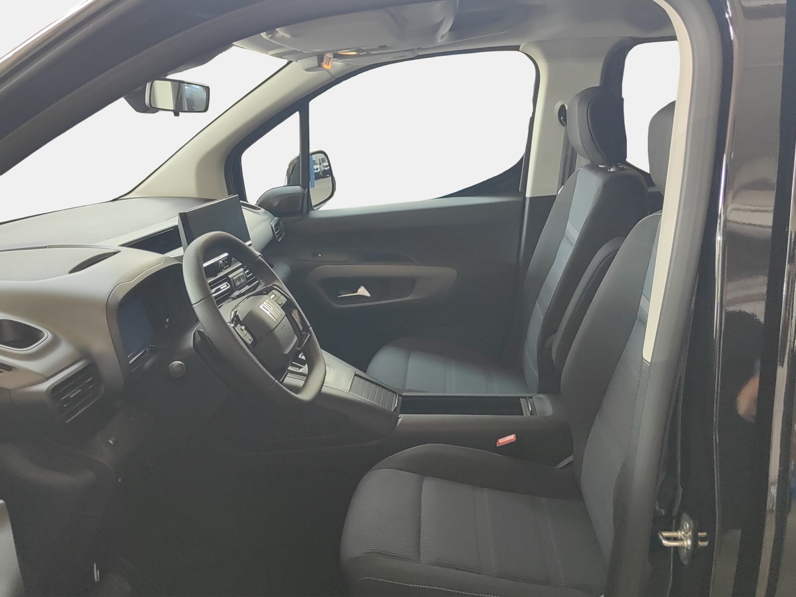 FIAT Qubo L 1.5D/130 La Prima 7P-image-9