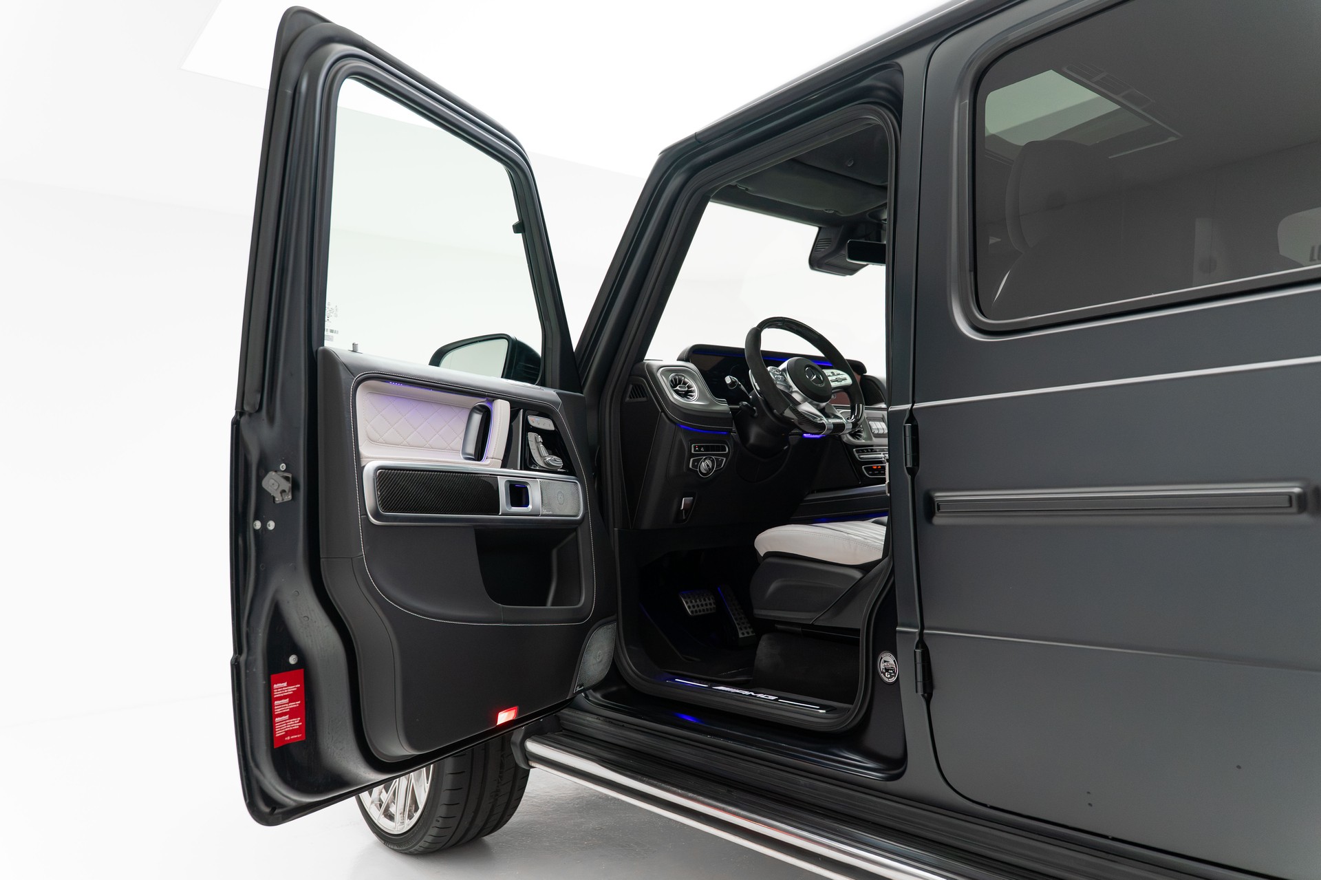 MERCEDES-BENZ G 63 AMG Speedshift Plus G-Tronic - CT Carbon-image-18