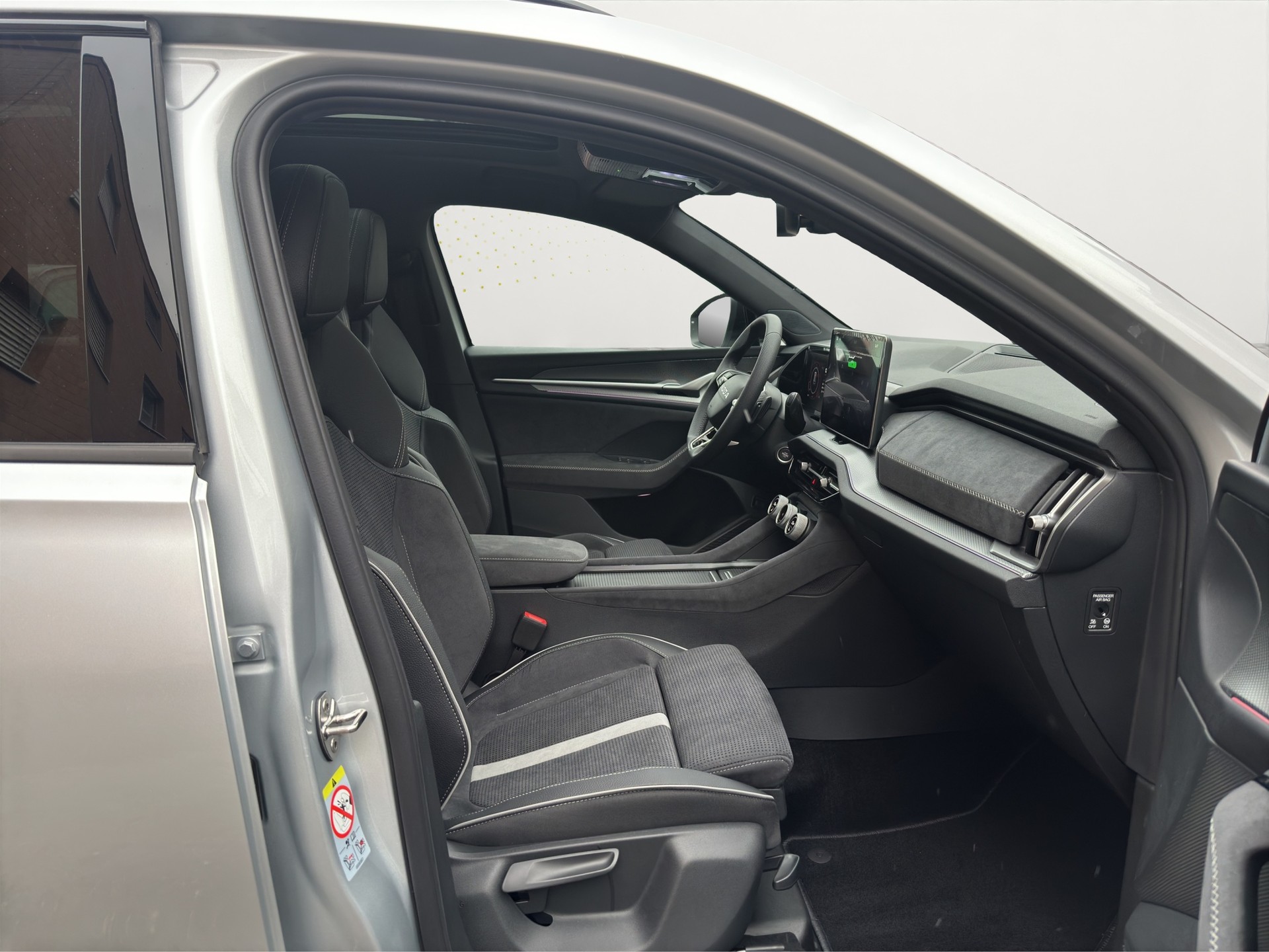 SKODA Kodiaq 1.5 TSI MHEV Sportline 7 Plätze AHK-image-13