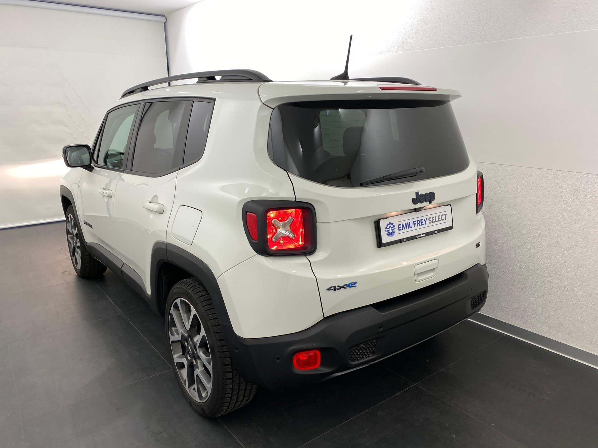 JEEP Renegade 1.3 S 4xe-image-14