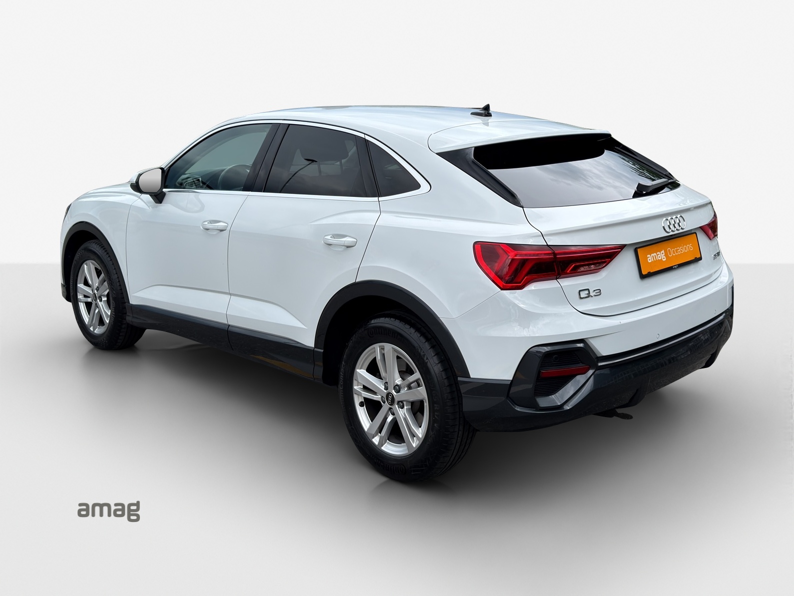AUDI Q3 Sportback 35 TFSI Attraction S-tronic-showroom-element-2