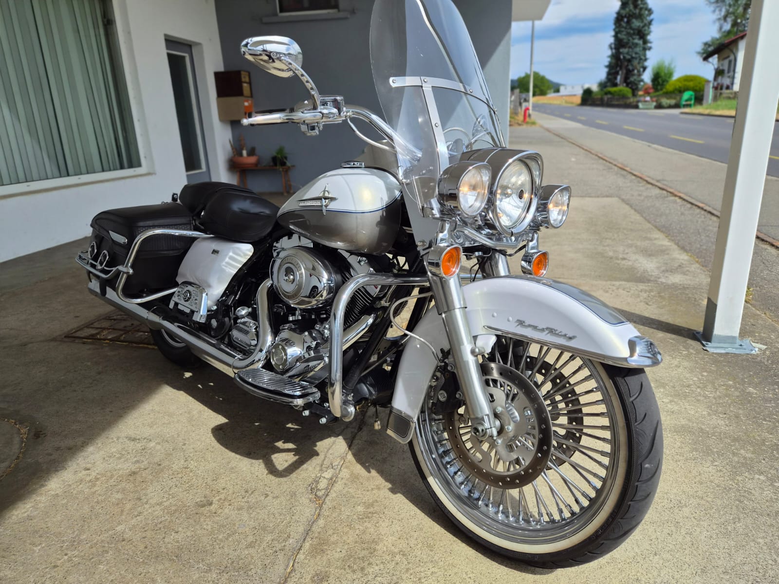 HARLEY-DAVIDSON FLHRC Road King Classic ABS-image-7