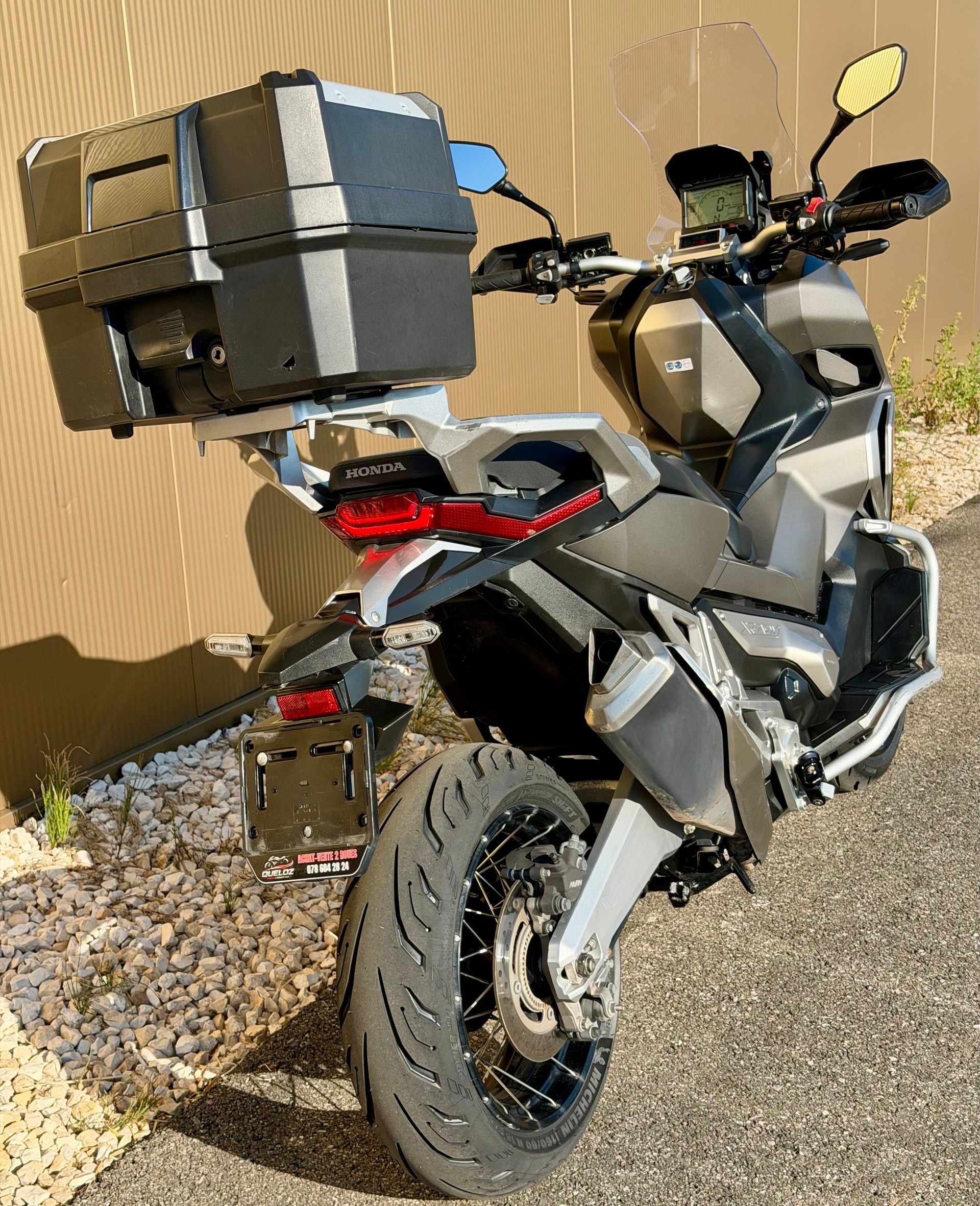 HONDA X-ADV 750 ABS-image-5