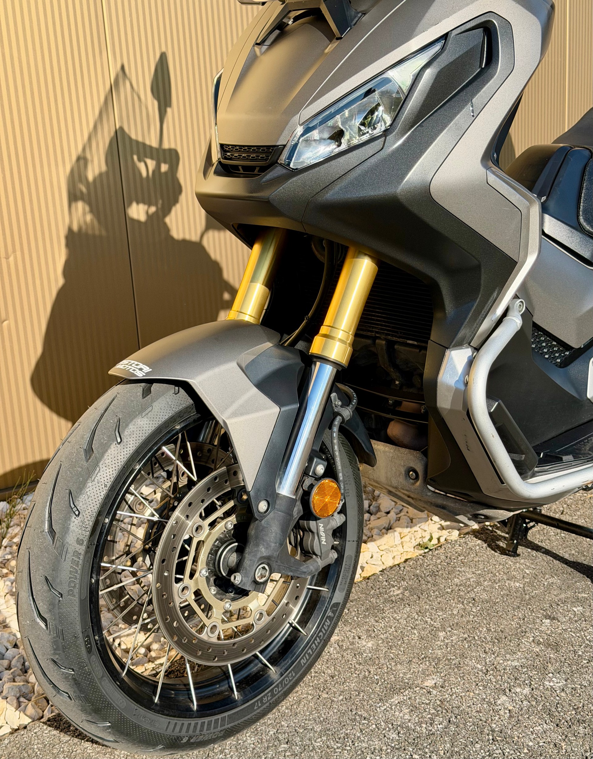 HONDA X-ADV 750 ABS-image-8