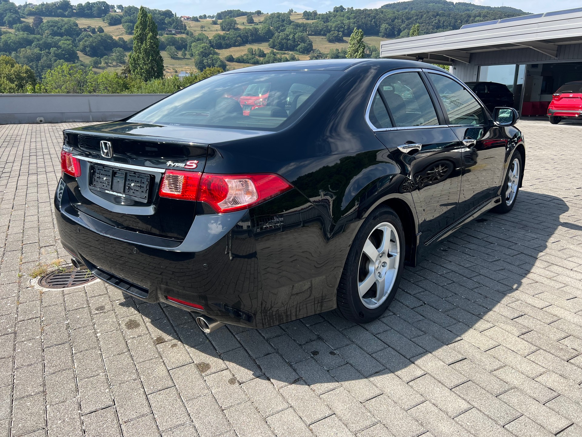 HONDA Accord 2.4i 16V Type-S Advanced Safety Edition A-image-2