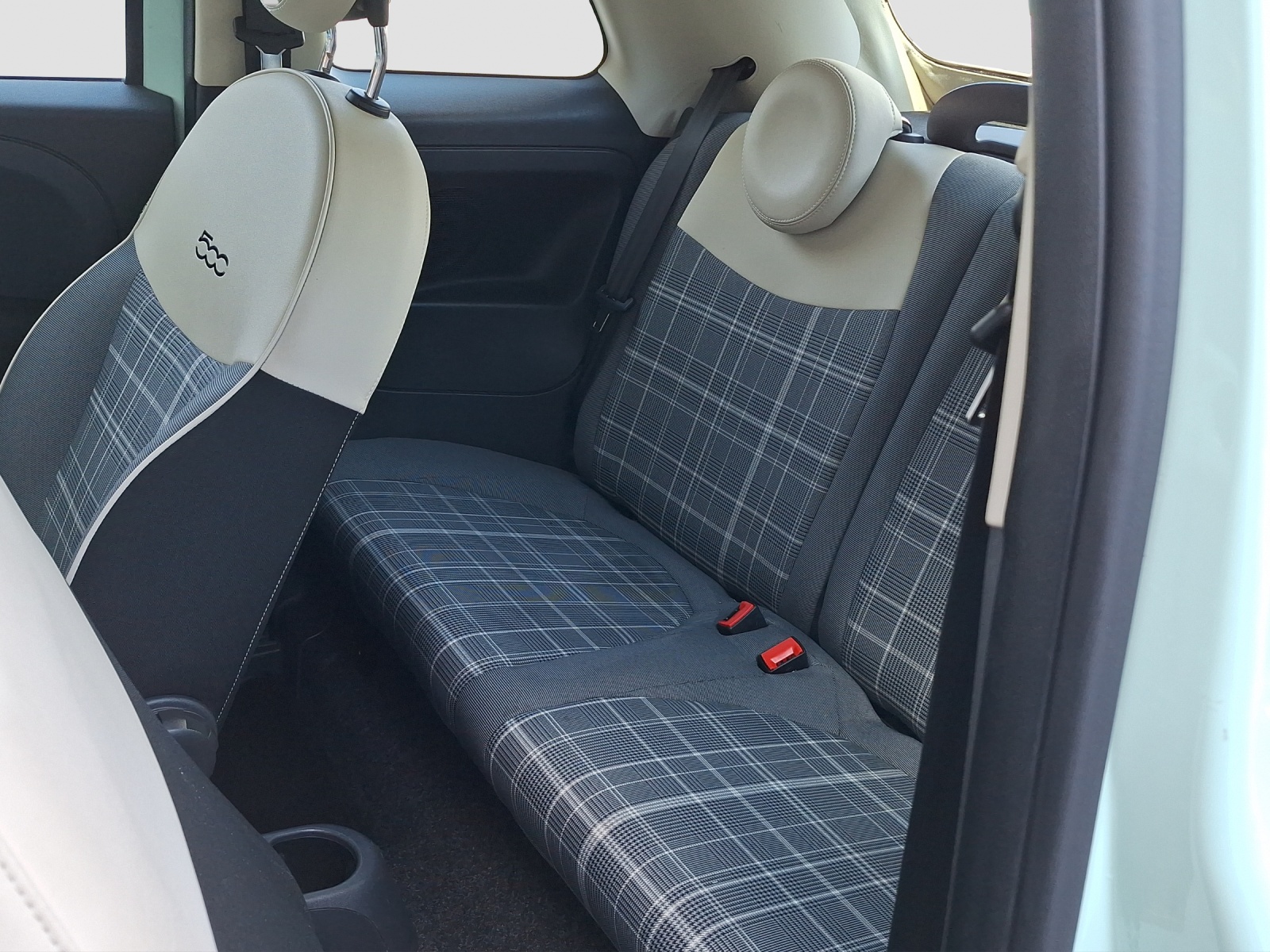 FIAT 500 C 0.9 T TwinAir Pop Star-image-9
