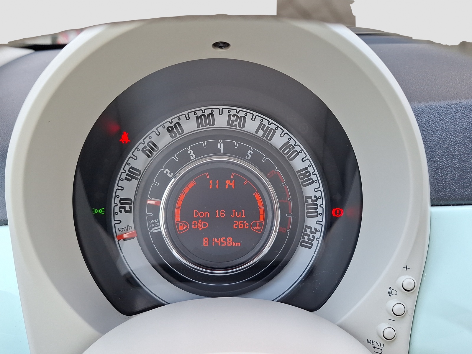 FIAT 500 C 0.9 T TwinAir Pop Star-image-14