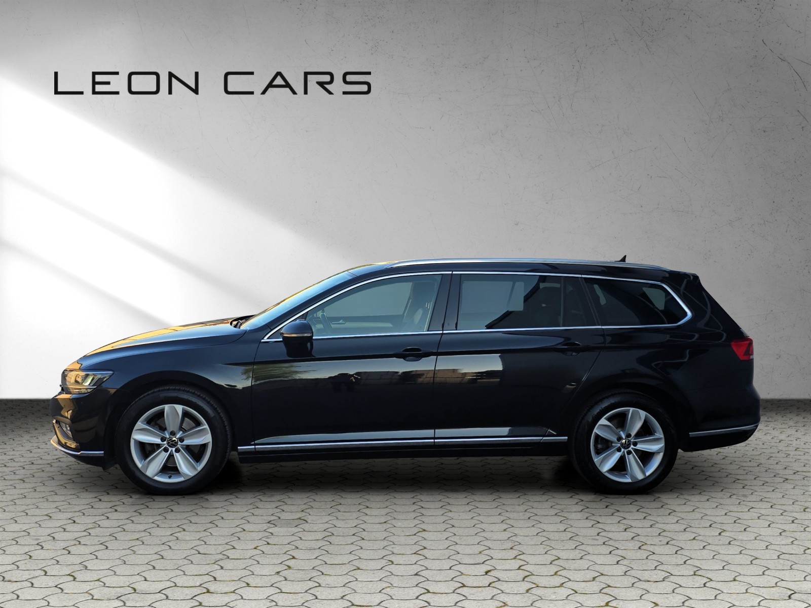 VW Passat 2.0 TDI BMT Elegance 4Motion DSG-image-7