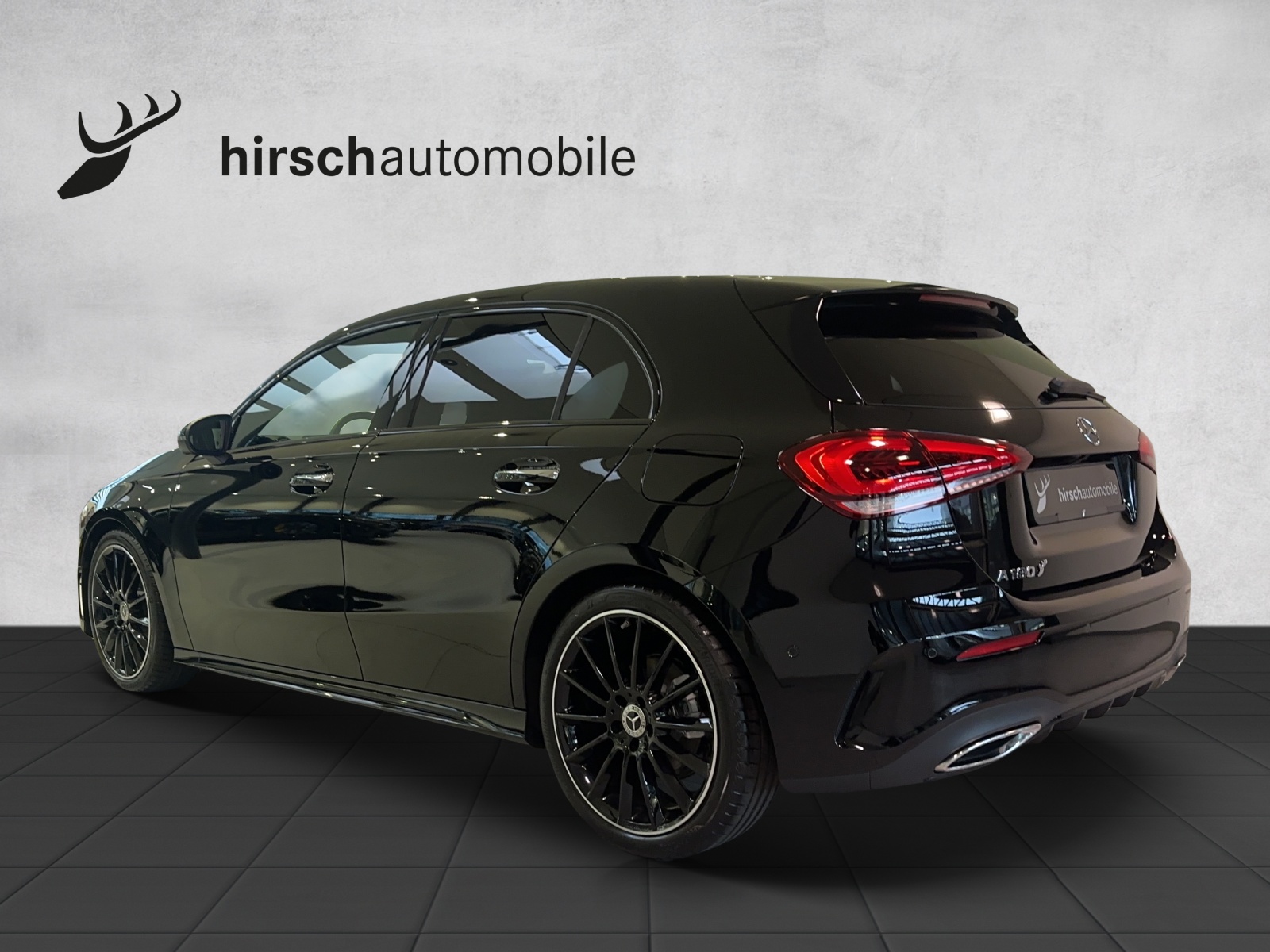 MERCEDES-BENZ A 180 Night Star AMG Line 7G-DCT-showroom-element-1