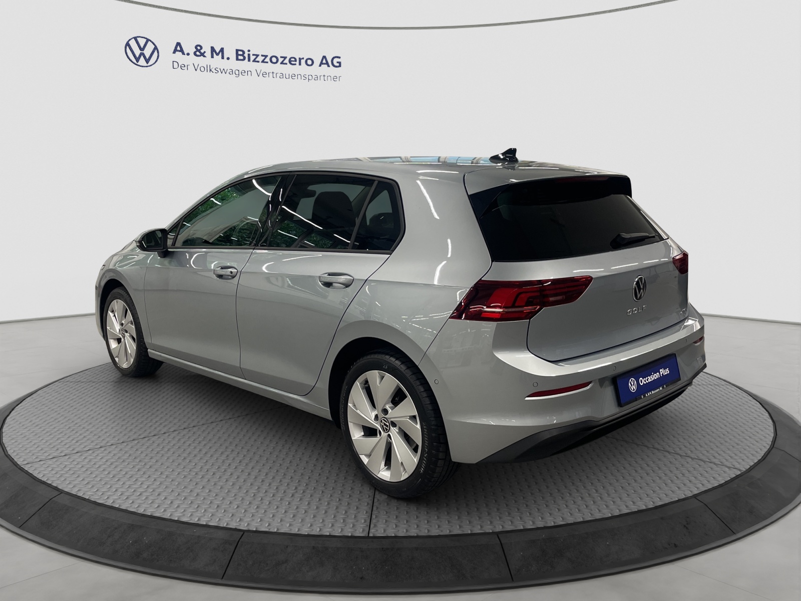 VW Golf 1.5 e TSI mHEV United DSG-showroom-element-2
