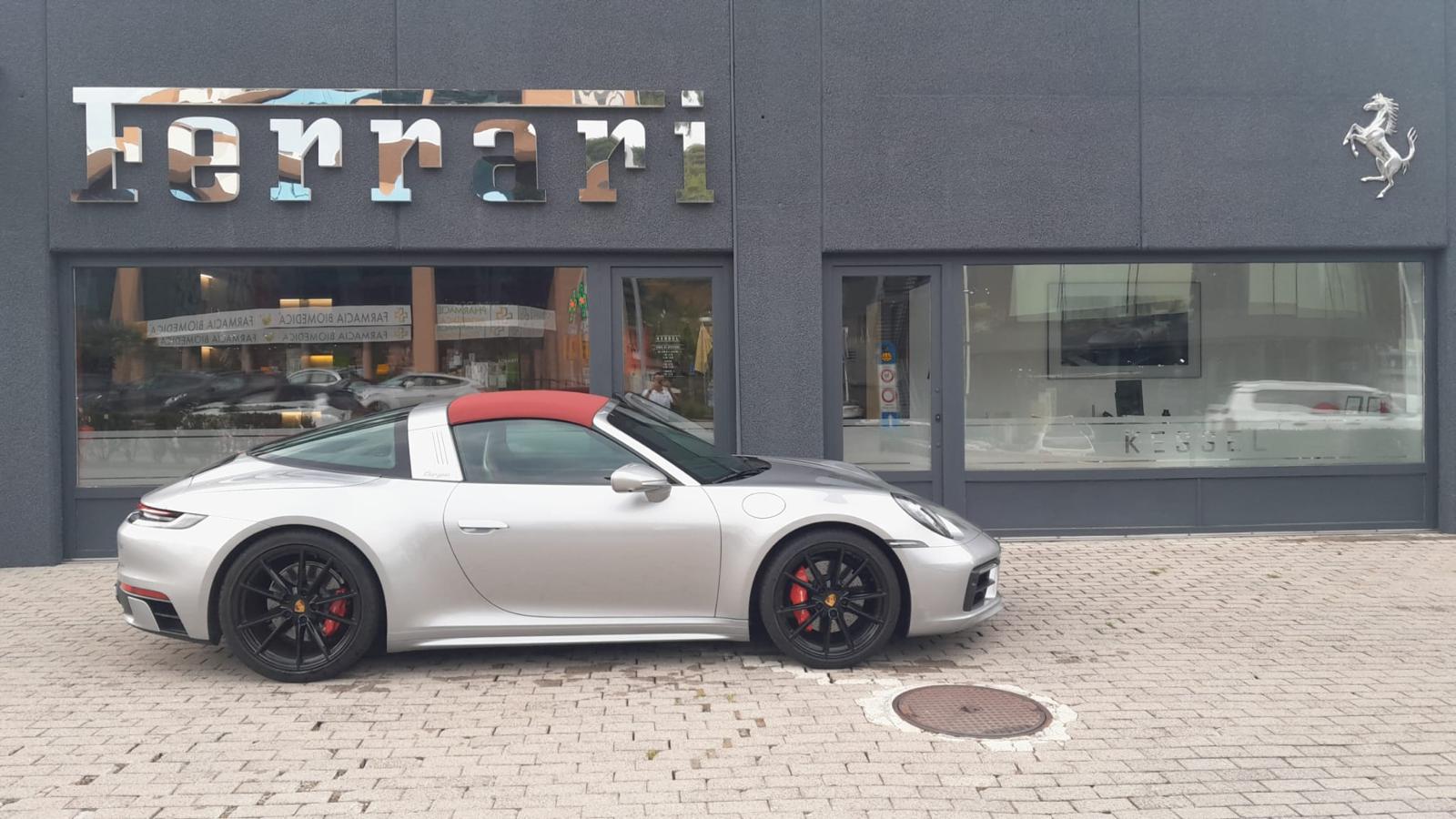PORSCHE 911 Targa 4S-image-7