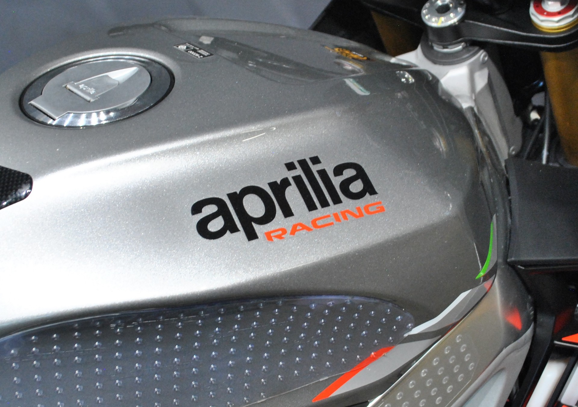 APRILIA Tuono V4 1100-image-6