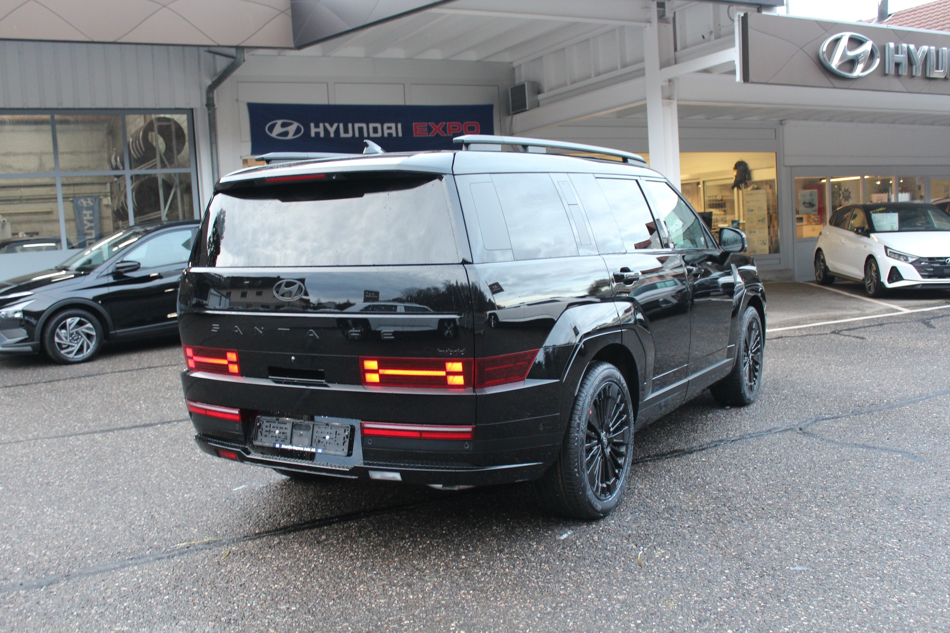 HYUNDAI Santa Fe 1.6 T-GDi HEV Calligraphy Swiss Ed. 4WD Automatic-image-6