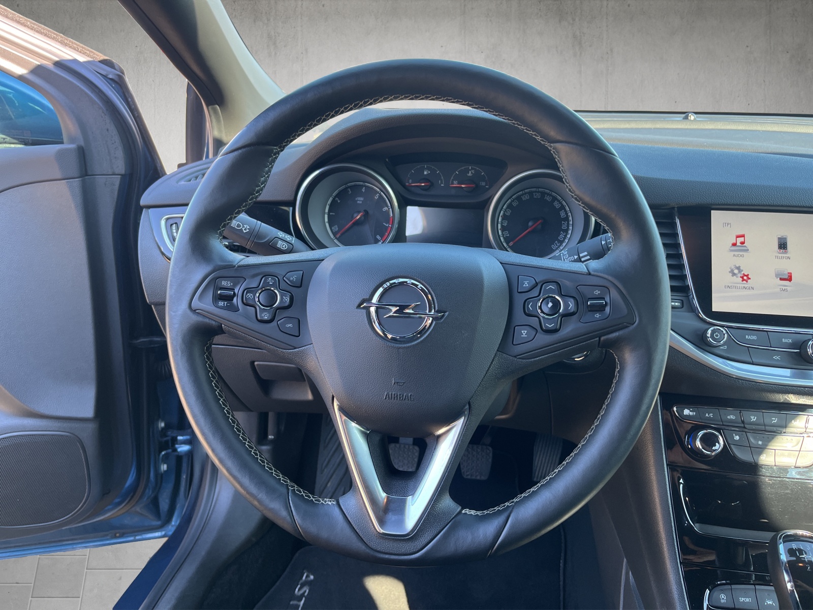 OPEL Astra 1.4 T eTEC Dynamic S/S-image-11