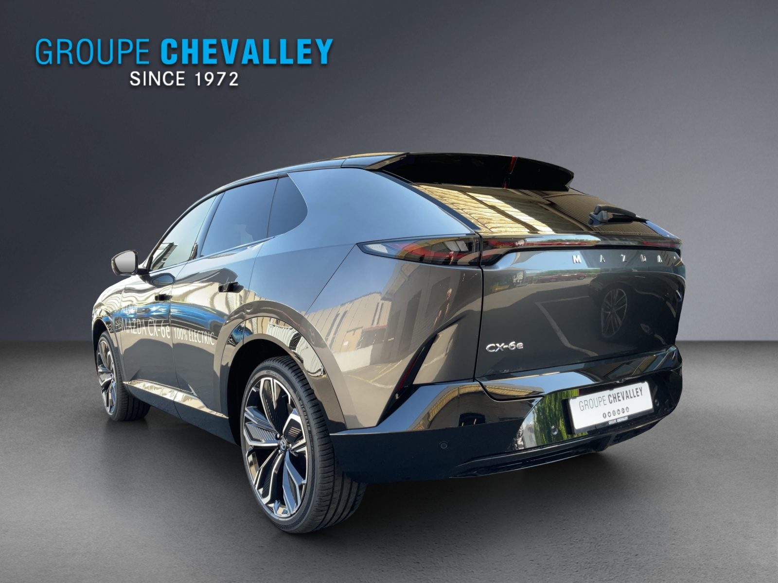 MAZDA CX-6e TAKUMI BK 21''-showroom-element-3