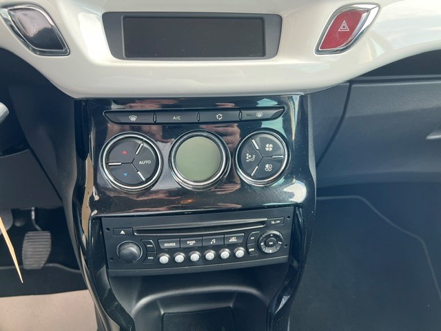 CITROEN C3 1.4i Swiss Style-image-10