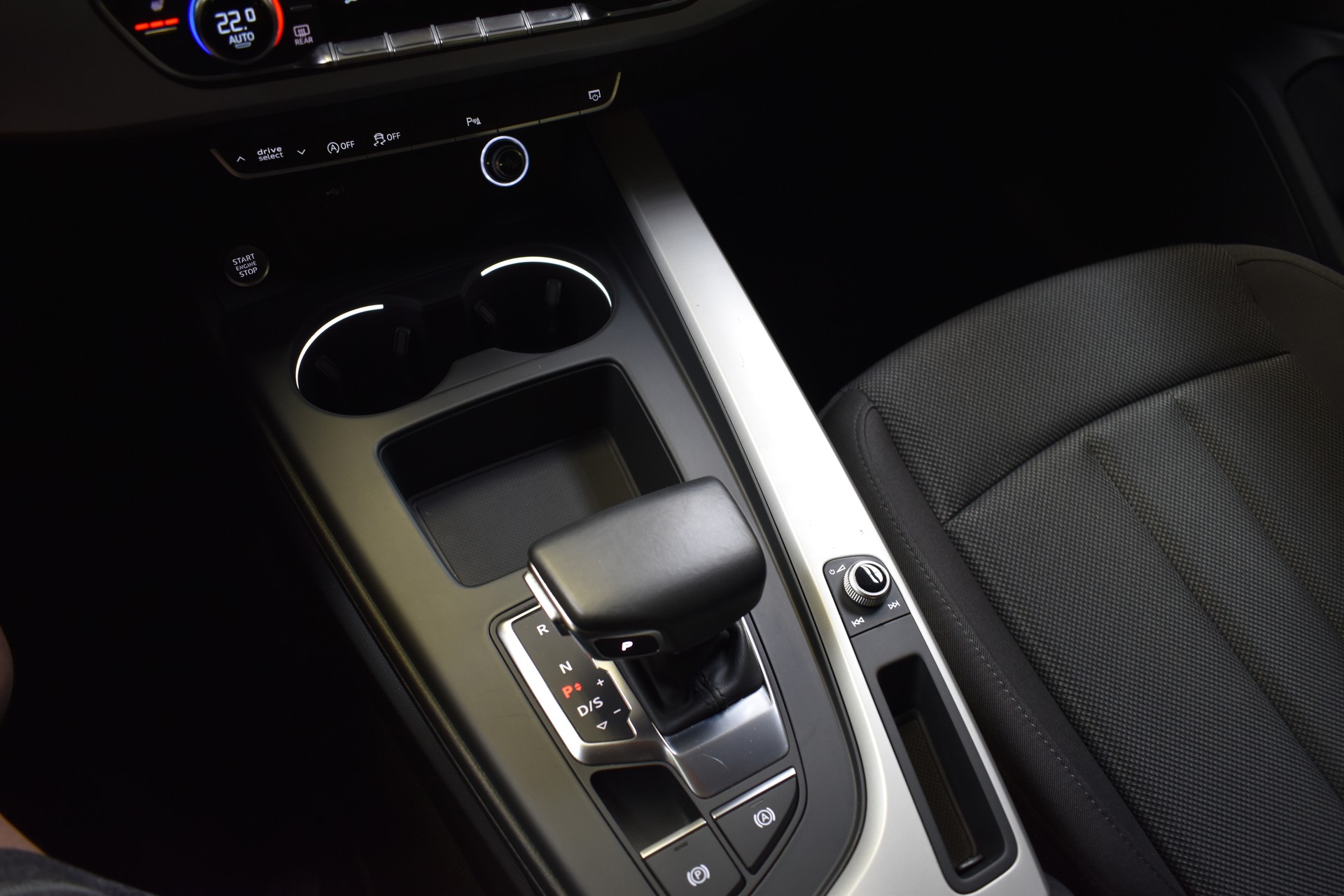 AUDI A5 Sportback 40 TDI Sport quattro S-tronic - FaceLift Modell 2021 - 190PS-image-20
