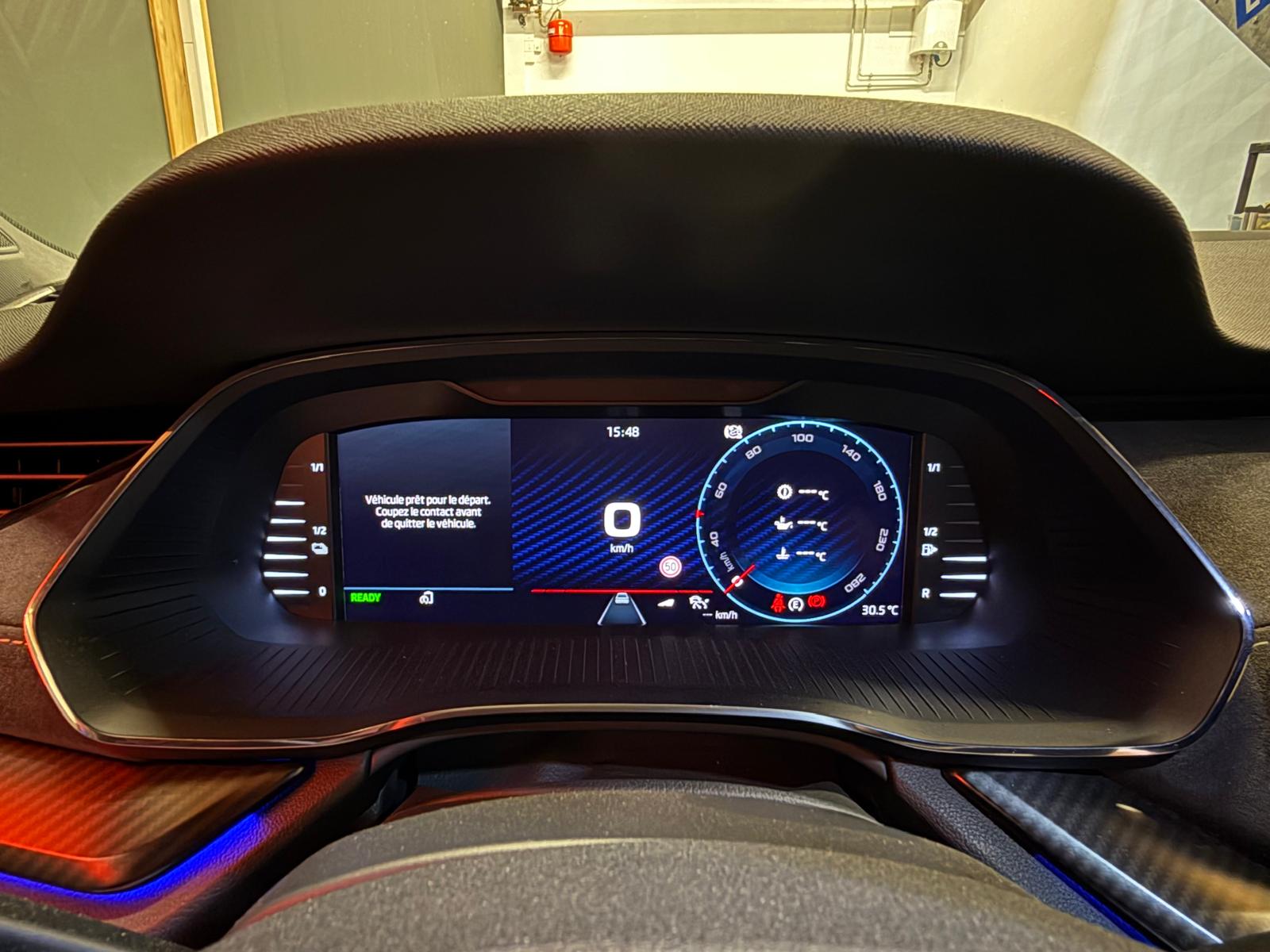 SKODA Octavia Combi 1.4 TSI PHEV DSG RS-image-17