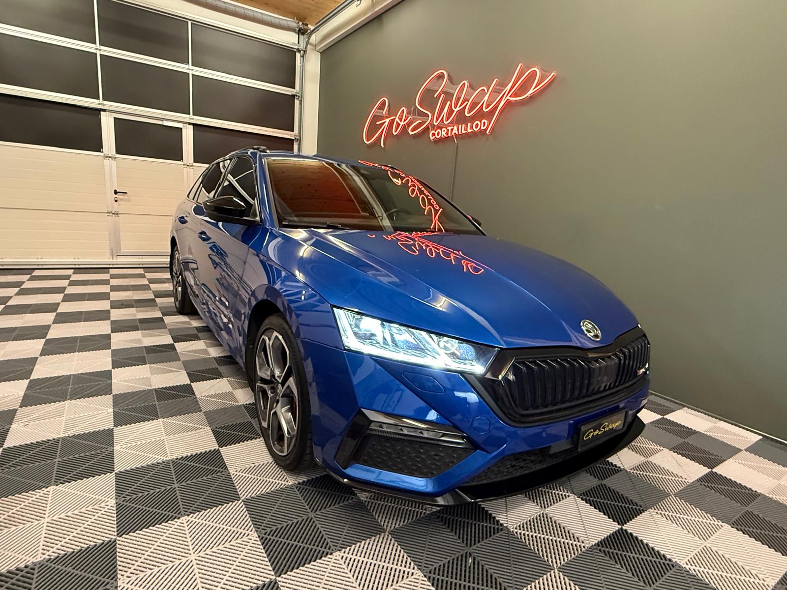 SKODA Octavia Combi 1.4 TSI PHEV DSG RS-image-7