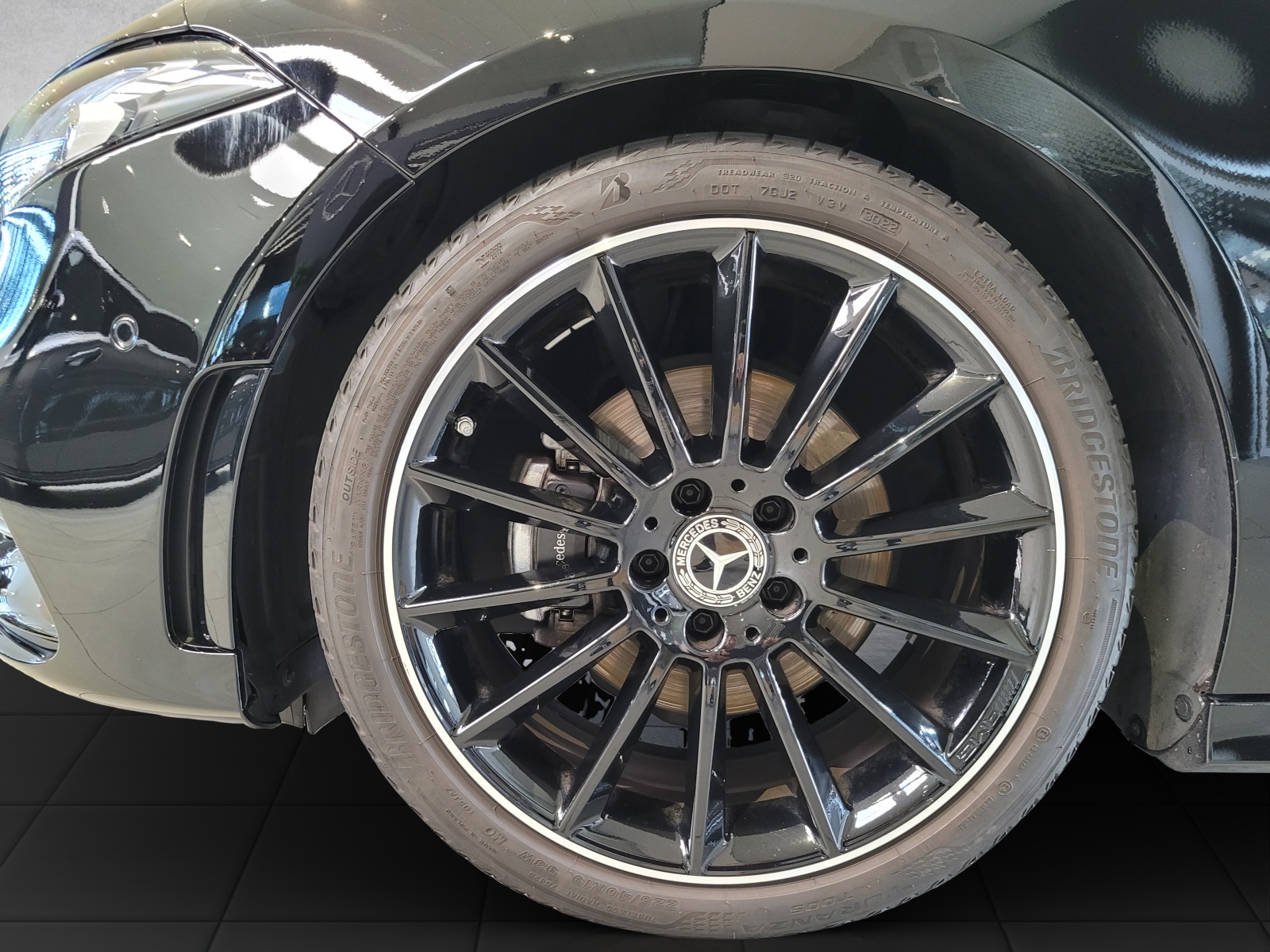 MERCEDES-BENZ A 180 AMG Line 7G-DCT-image-9