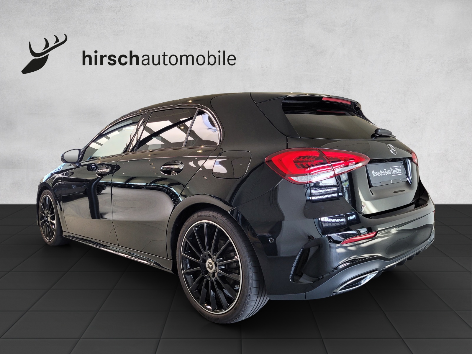 MERCEDES-BENZ A 180 AMG Line 7G-DCT-showroom-element-1
