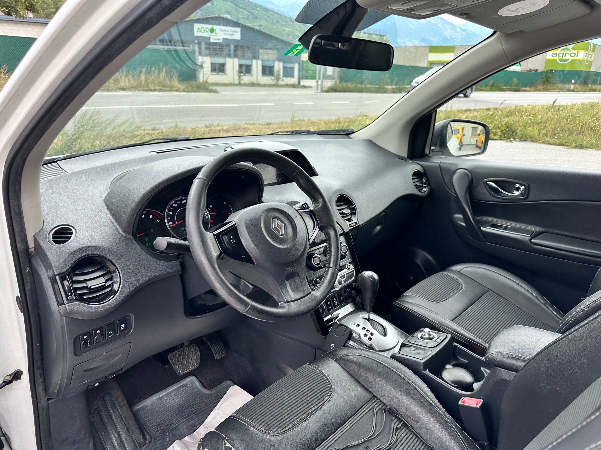 RENAULT Koleos 2.0 dCi Bose 4x4 Automatic-image-8