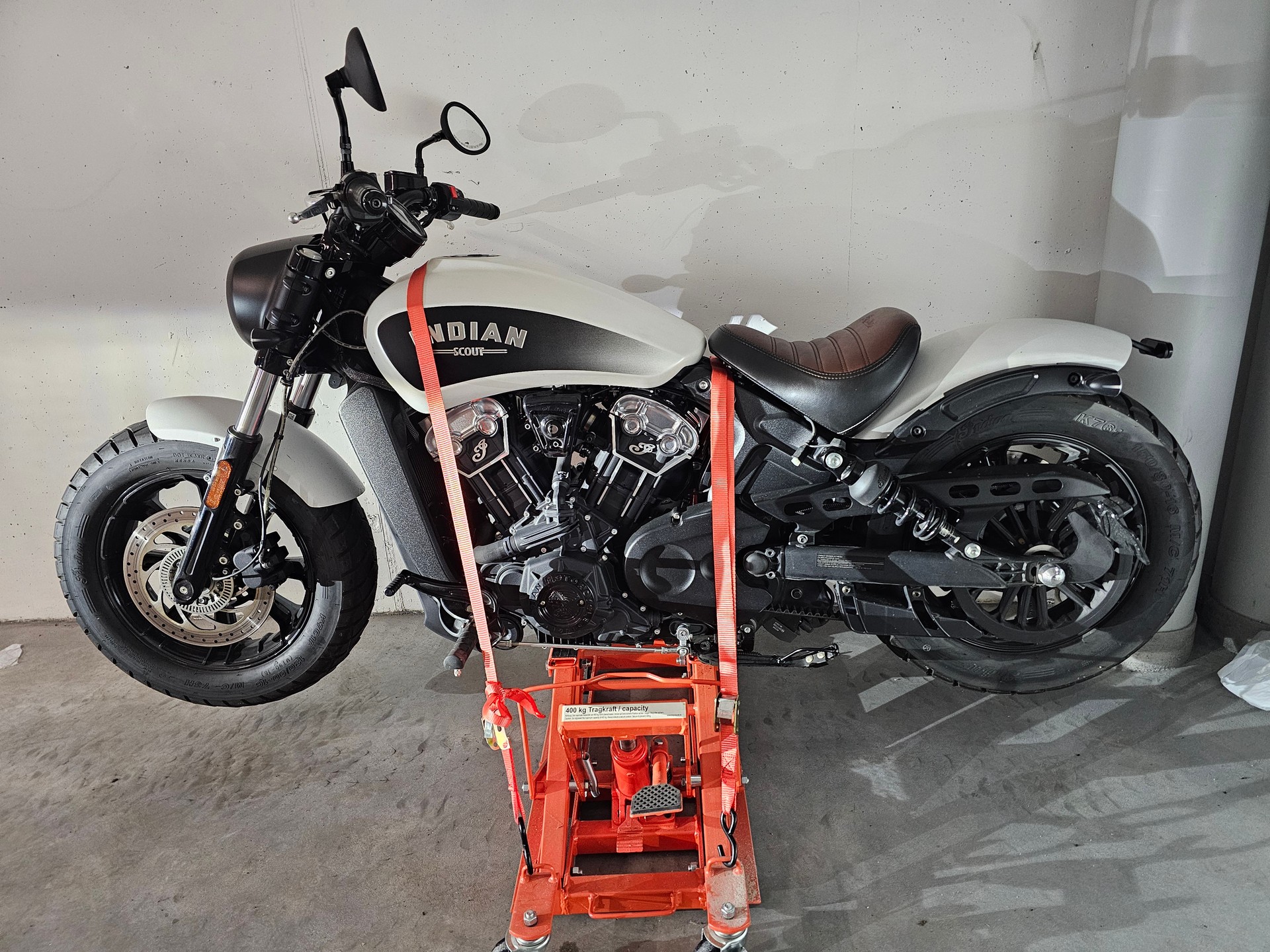 INDIAN Scout Bobber ABS-image-11