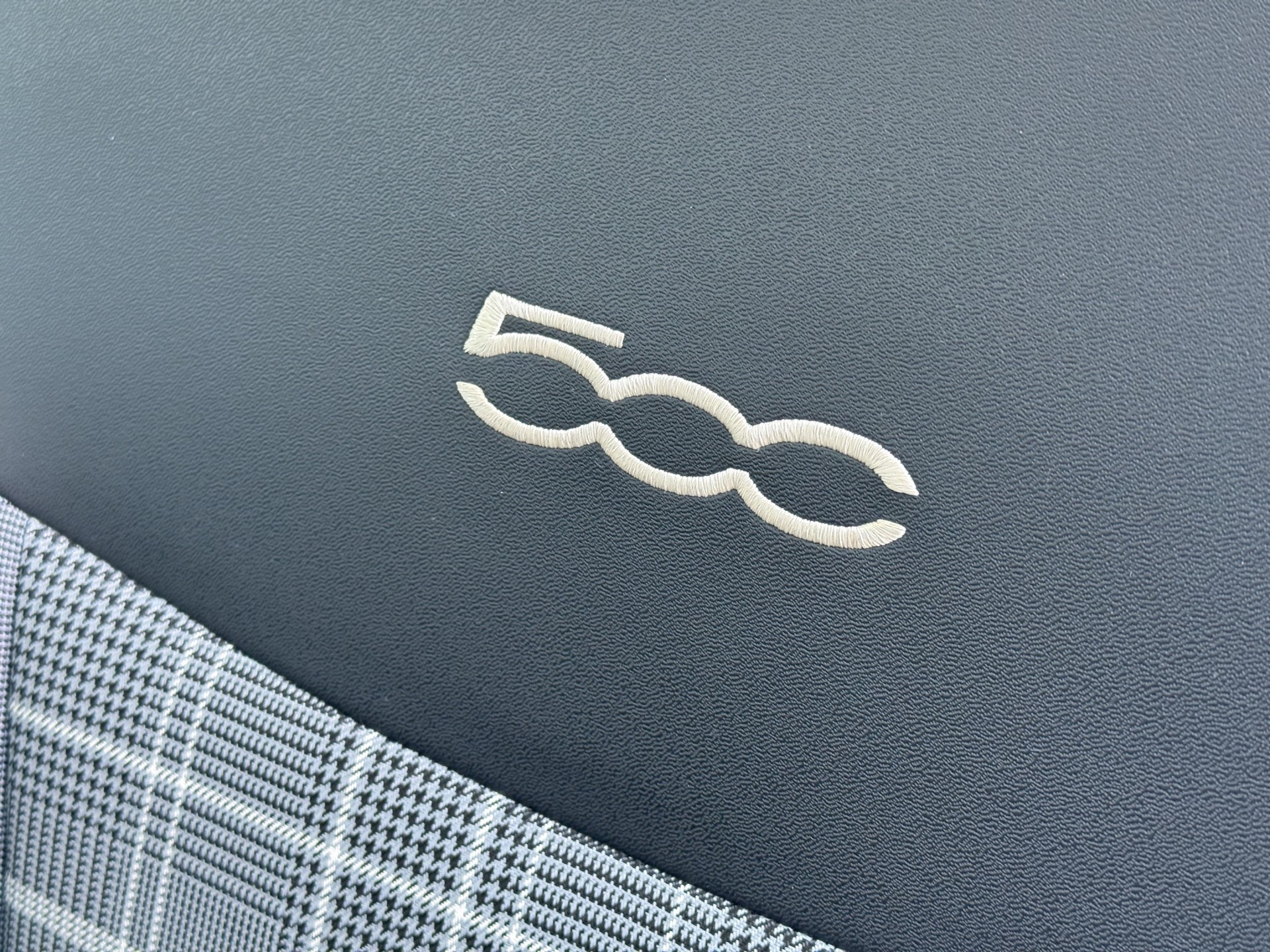FIAT 500 1.2 Lounge-image-15