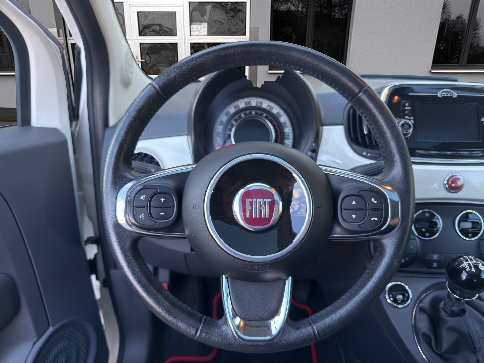 FIAT 500 1.2 Lounge-image-12