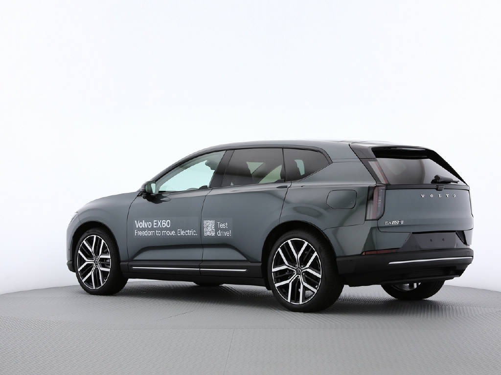 VOLVO EX60 Twin Ultra AWD-image-26