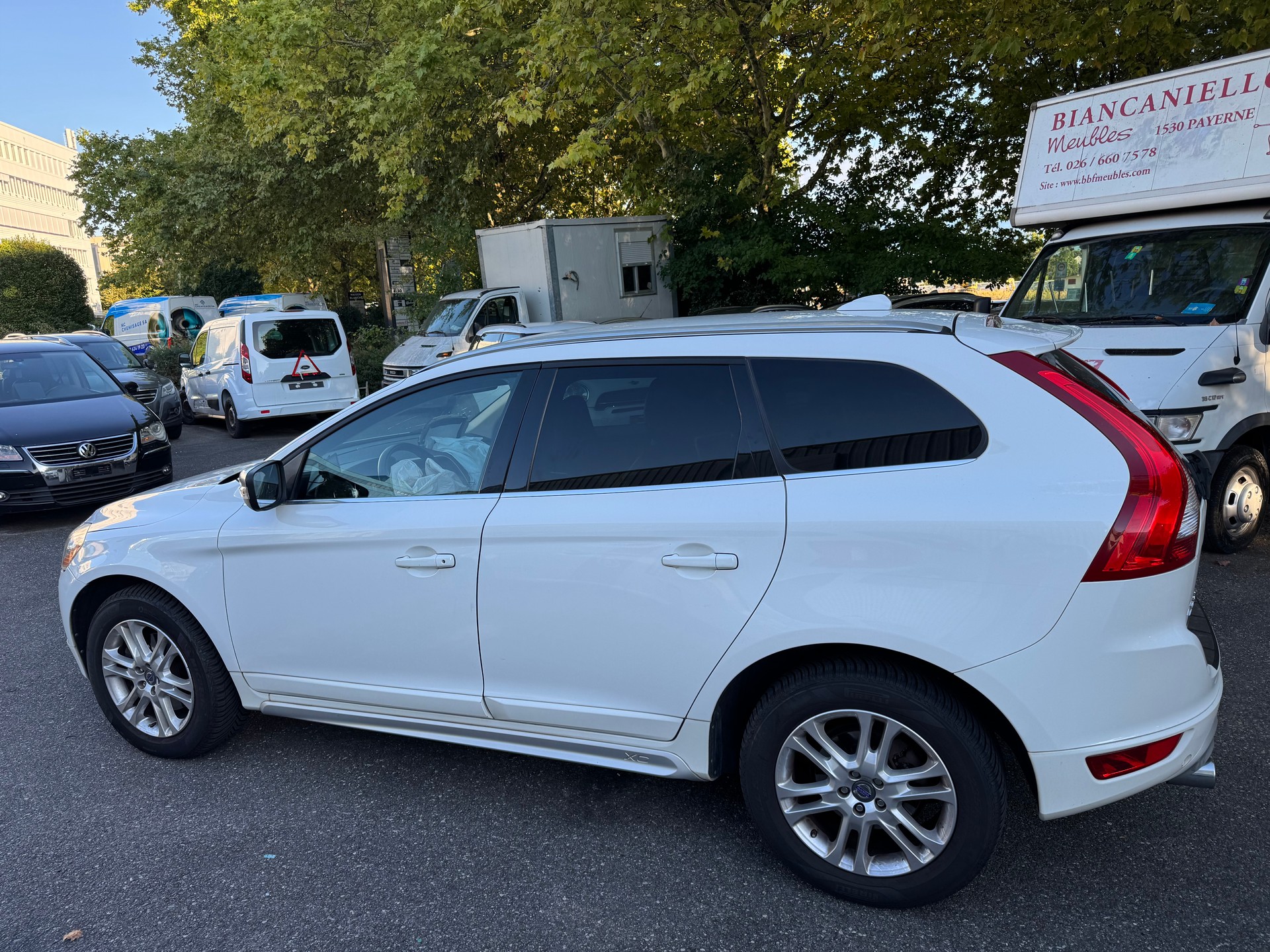 VOLVO XC60 D3 AWD R-Design Geartronic-showroom-element-3