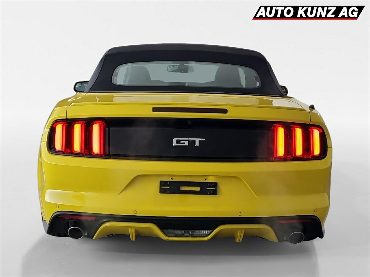 FORD Mustang 5.0 V8 Convertible GT Custom Premium-Plus-showroom-element-3