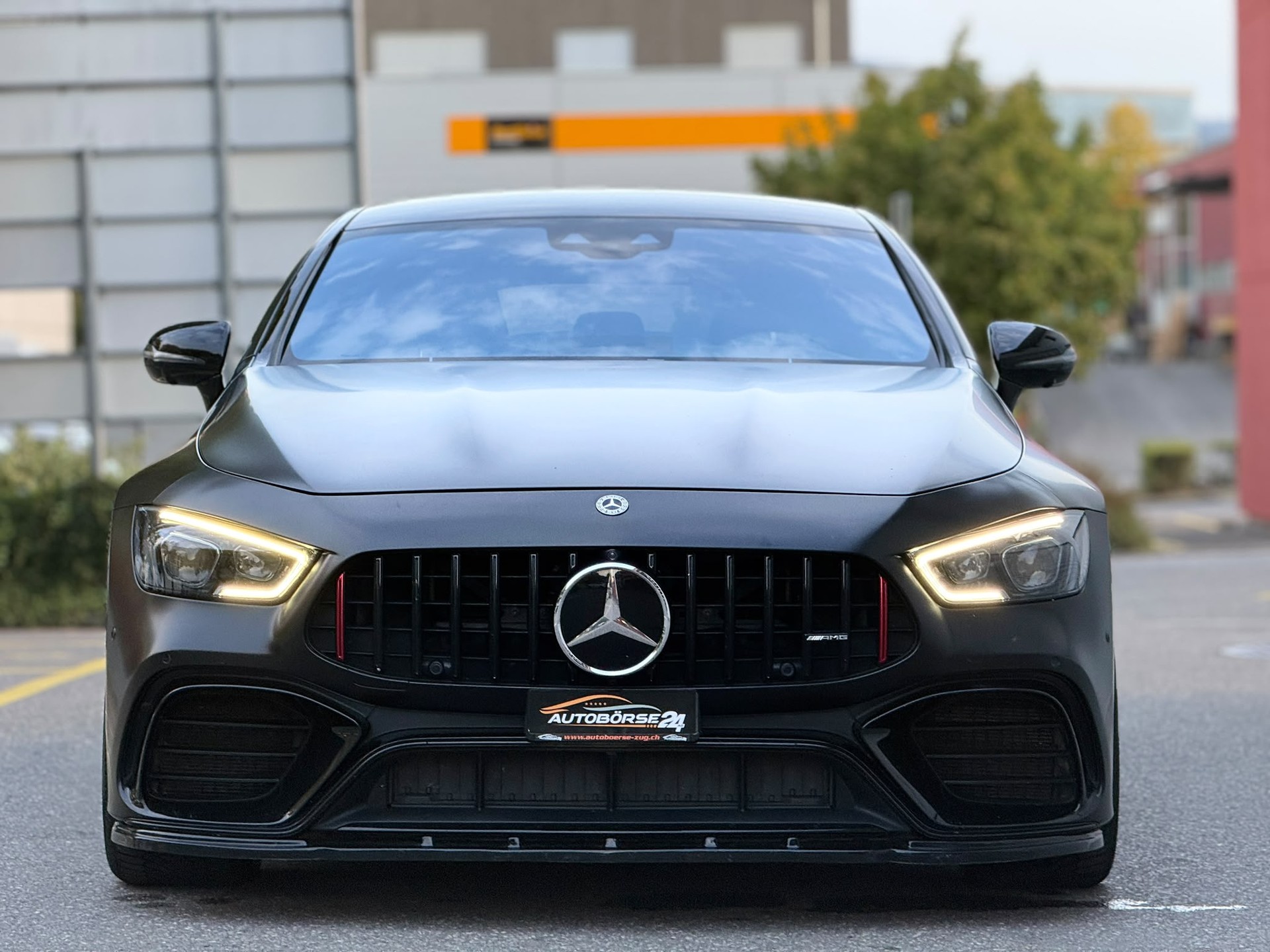 MERCEDES-BENZ AMG GT 63 S 4matic+-showroom-element-2