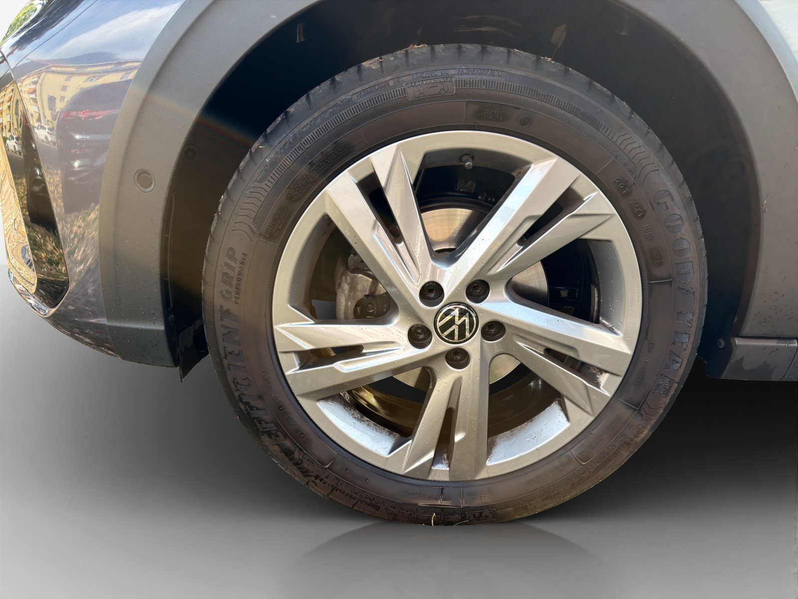 VW Taigo 1.0 TSI R-Line DSG-image-13