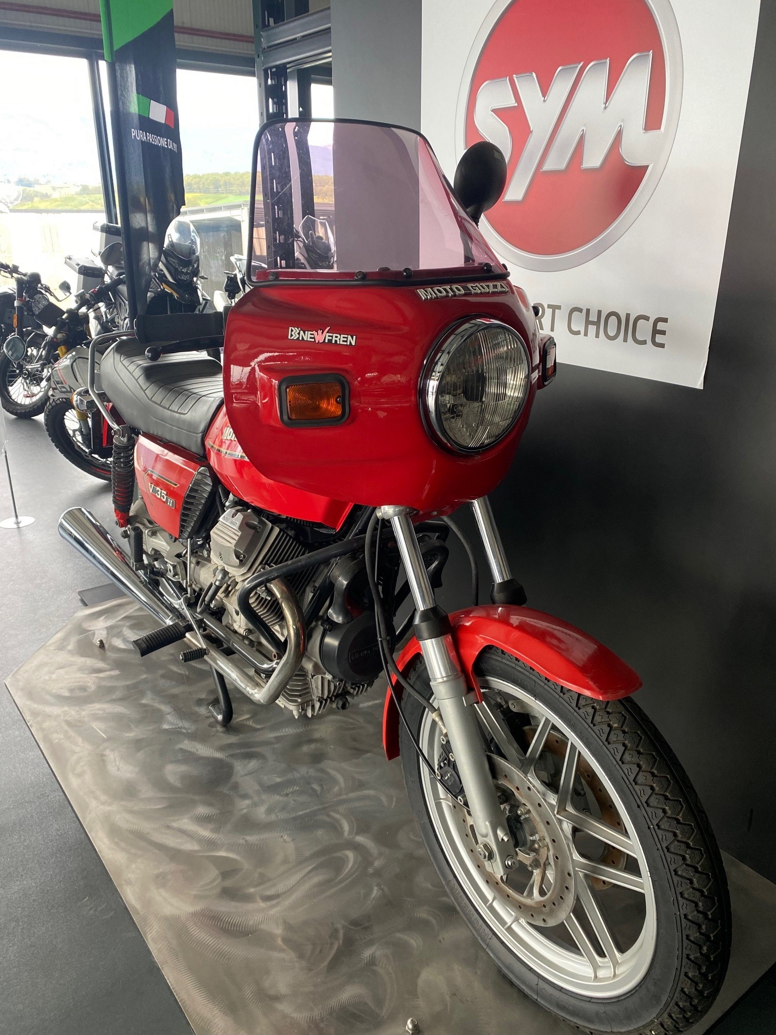 MOTO GUZZI V 35 II-image-1