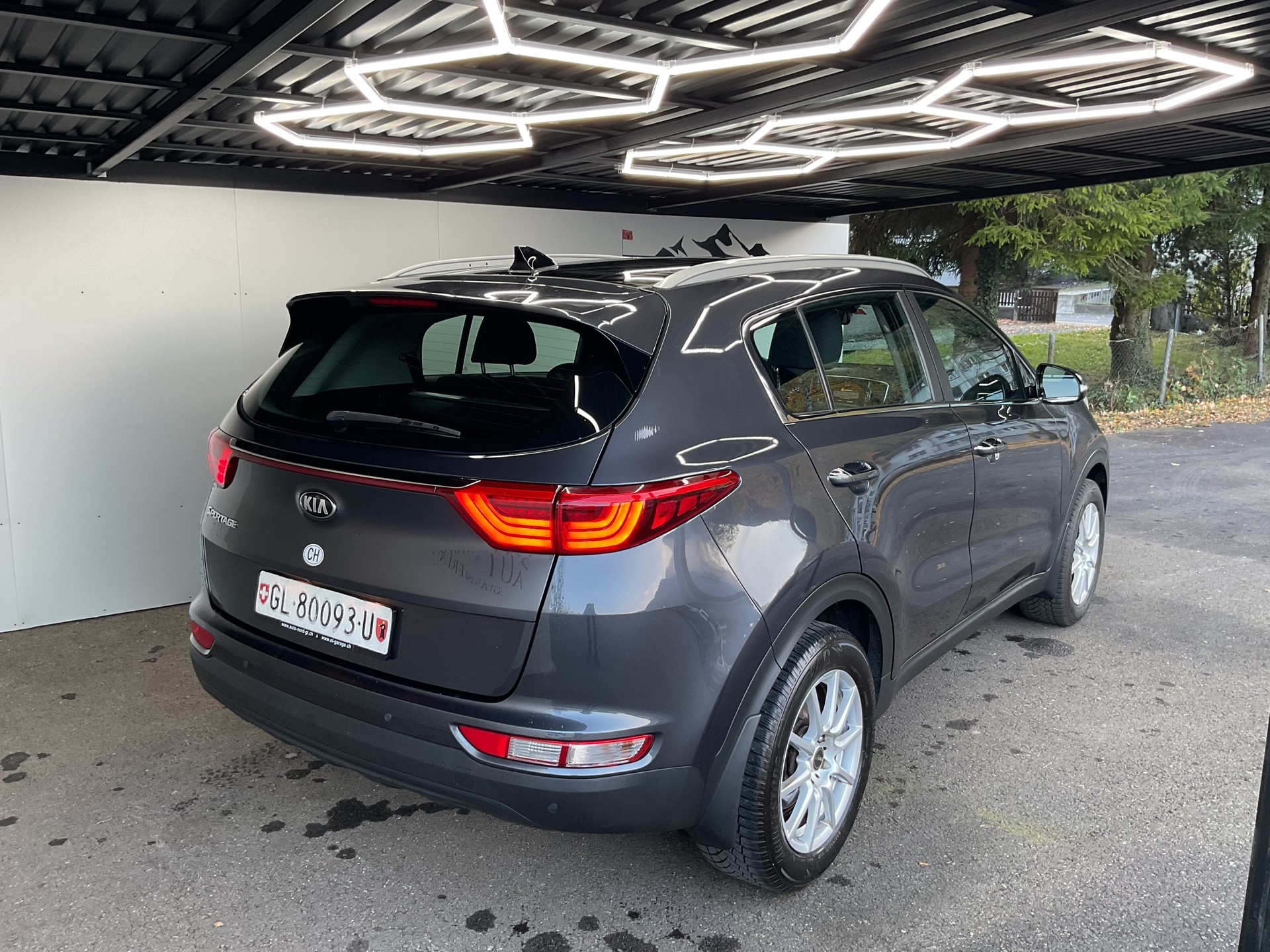 KIA SPORTAGE 1.6 T-GDI 20WD Automat-image-5