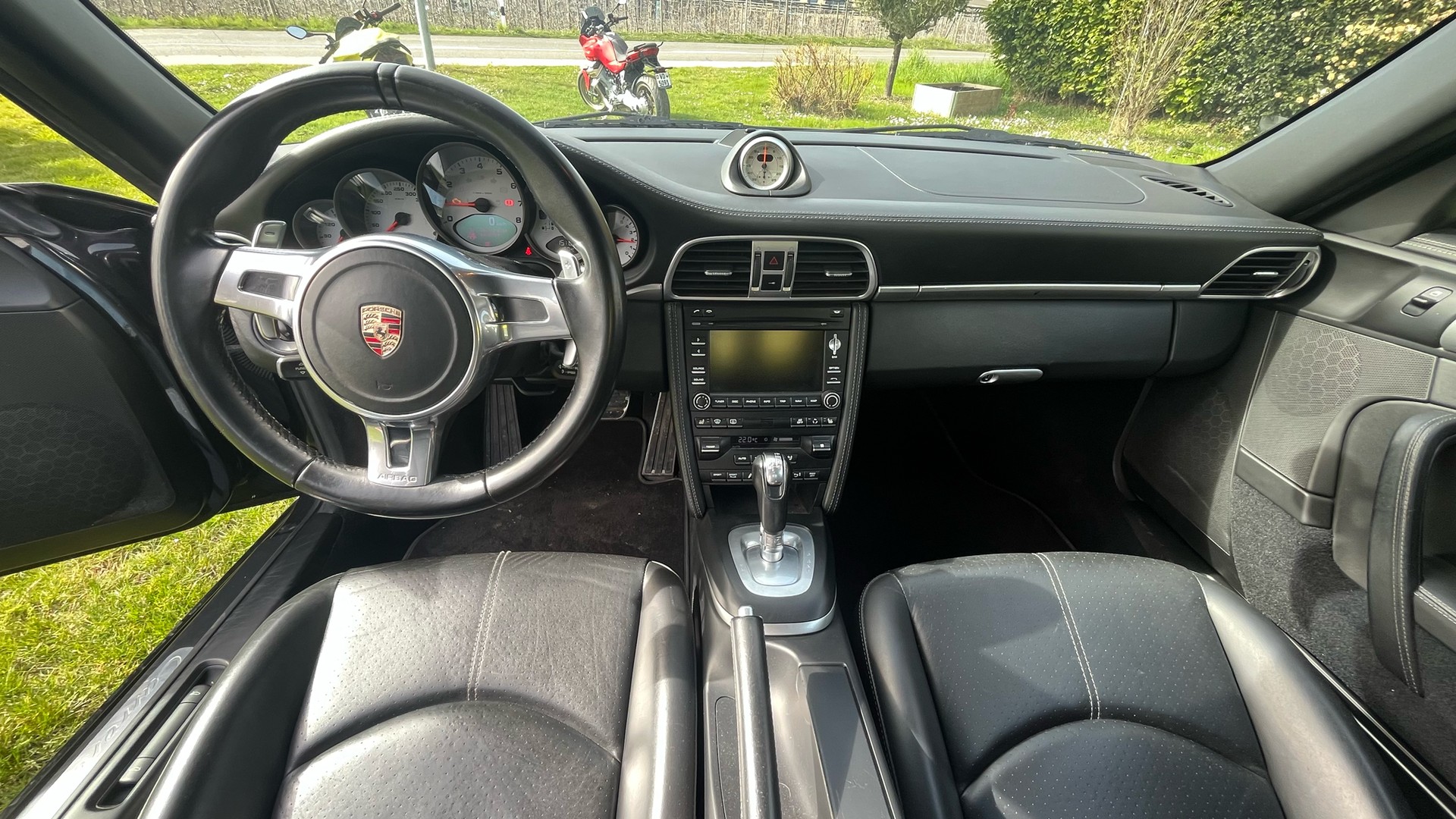 PORSCHE 911 Carrera 4S PDK-image-7