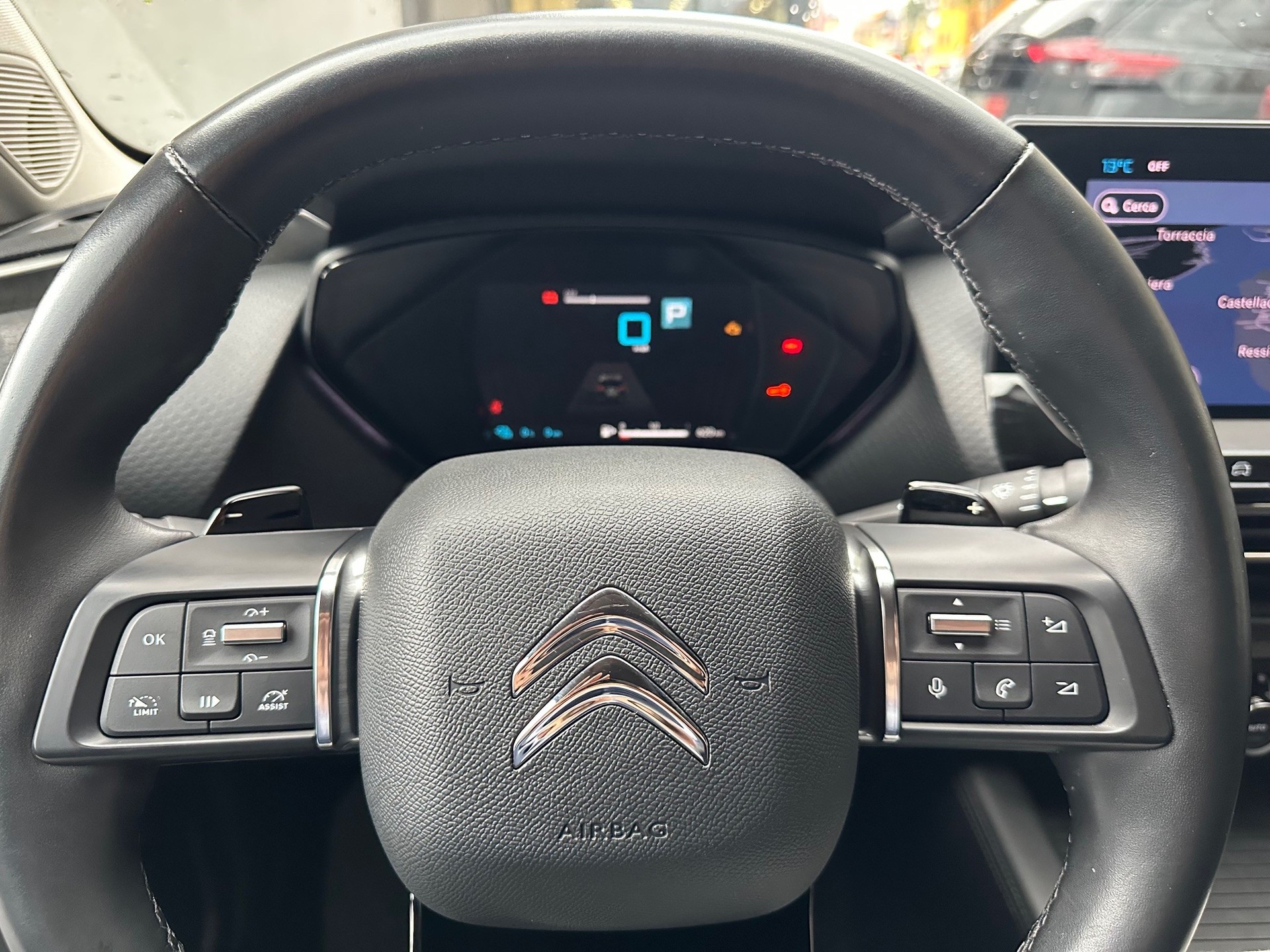 CITROEN C5 X 1.6i PHEV Shine e-EAT8-image-8