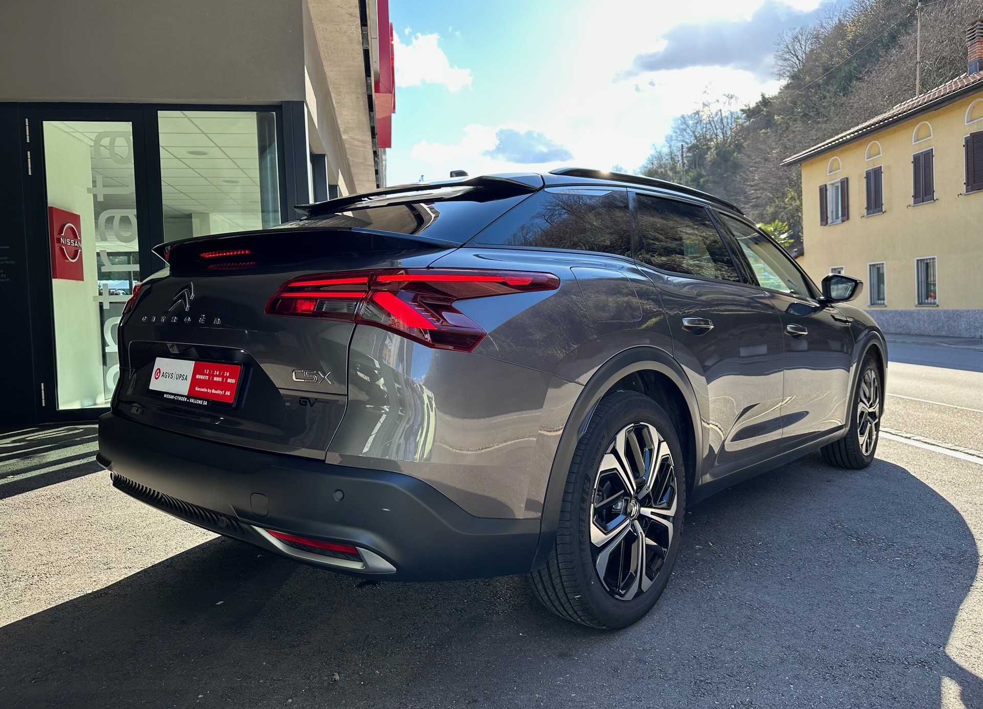 CITROEN C5 X 1.6i PHEV Shine e-EAT8-image-4