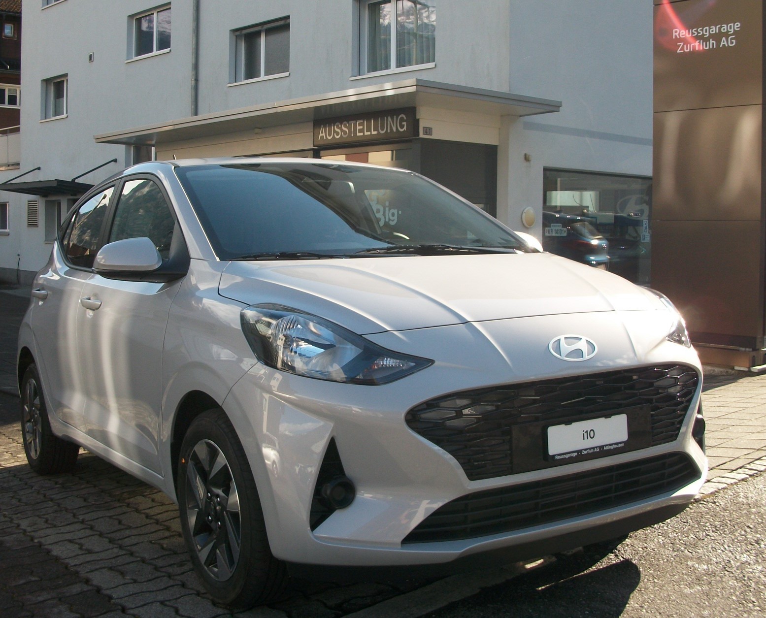 HYUNDAI i10 1.2 Amplia Aut.