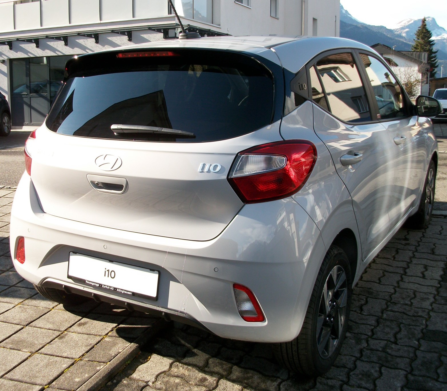 HYUNDAI i10 1.2 Amplia Aut.-showroom-element-3